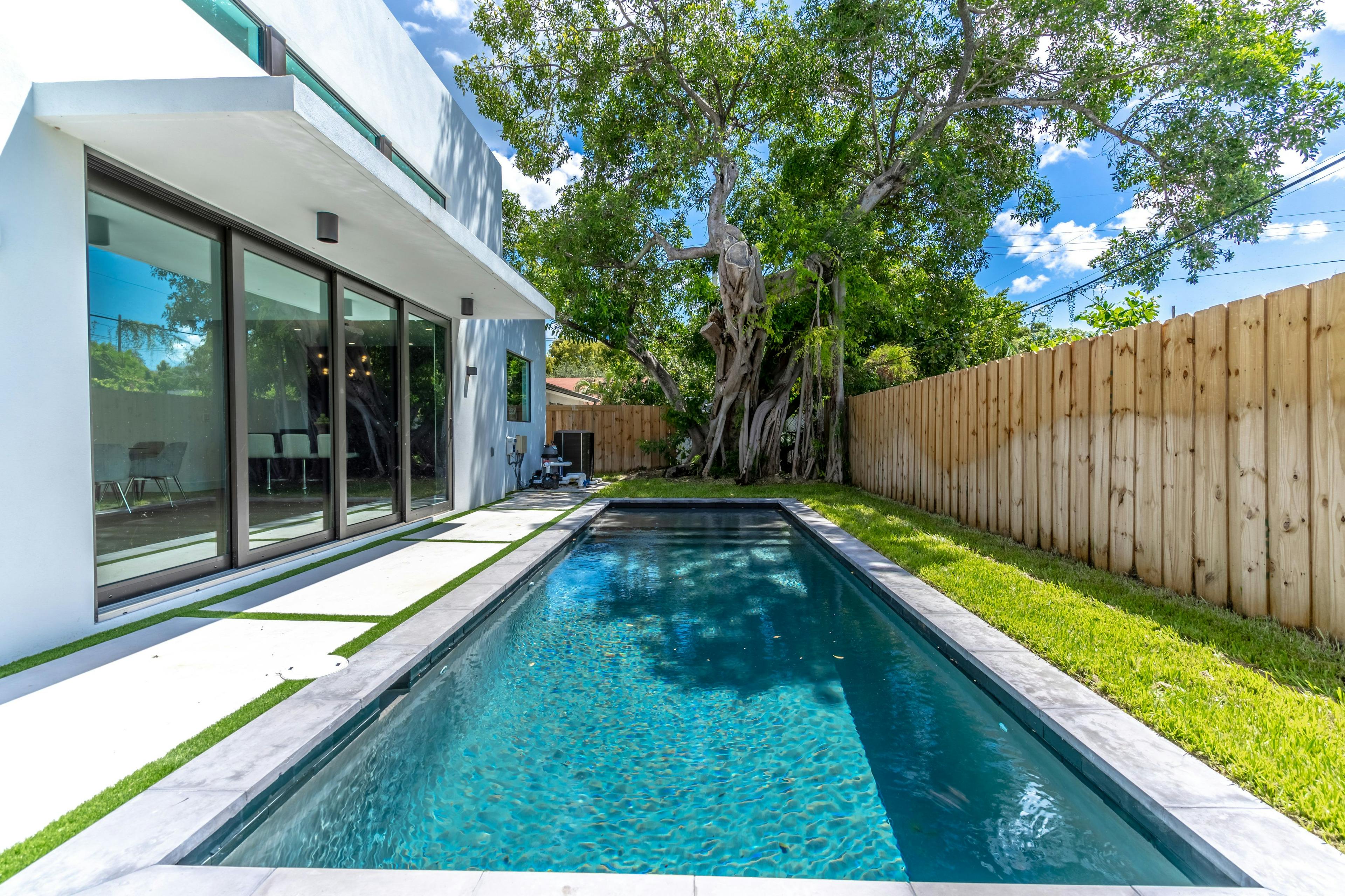 Uncovering the Miami Real Estate Market: A Guide for Potential Homebuyers and Investors