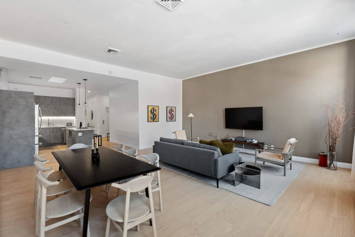 Image of Living space #5