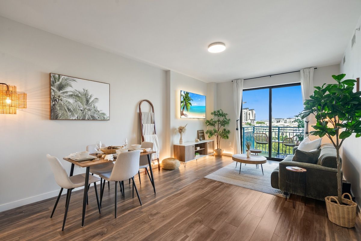 Palm Haven | Flagler Village | Apartment with Balcony & Rooftop Pool main photo