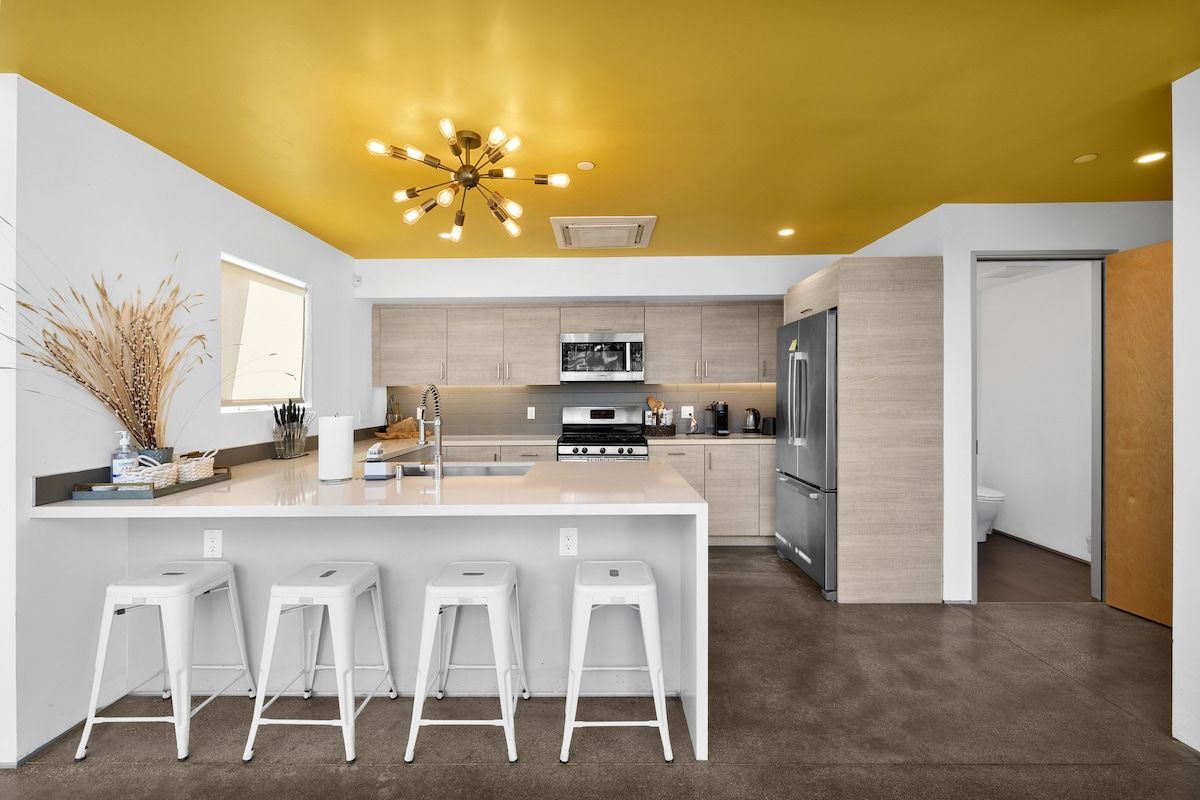 Solstice Haus | Sawtelle | Sunlit Modern Home with Balcony main photo