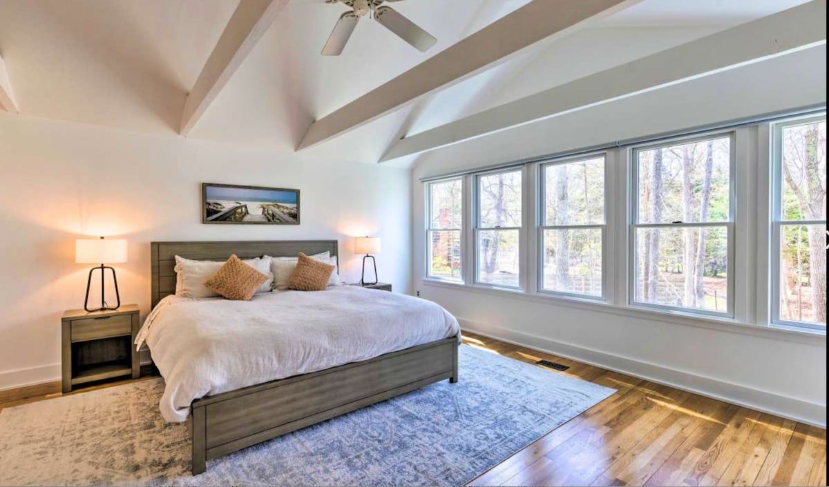 Boulder Villa  | East Hampton | Upscale Home with Private Pool photo 17
