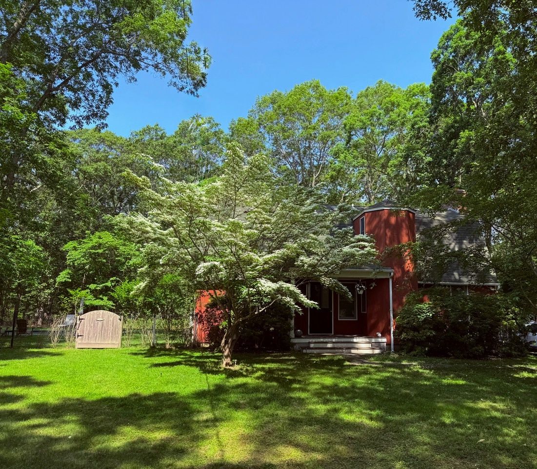 Boulder Villa  | East Hampton | Upscale Home with Private Pool photo 5