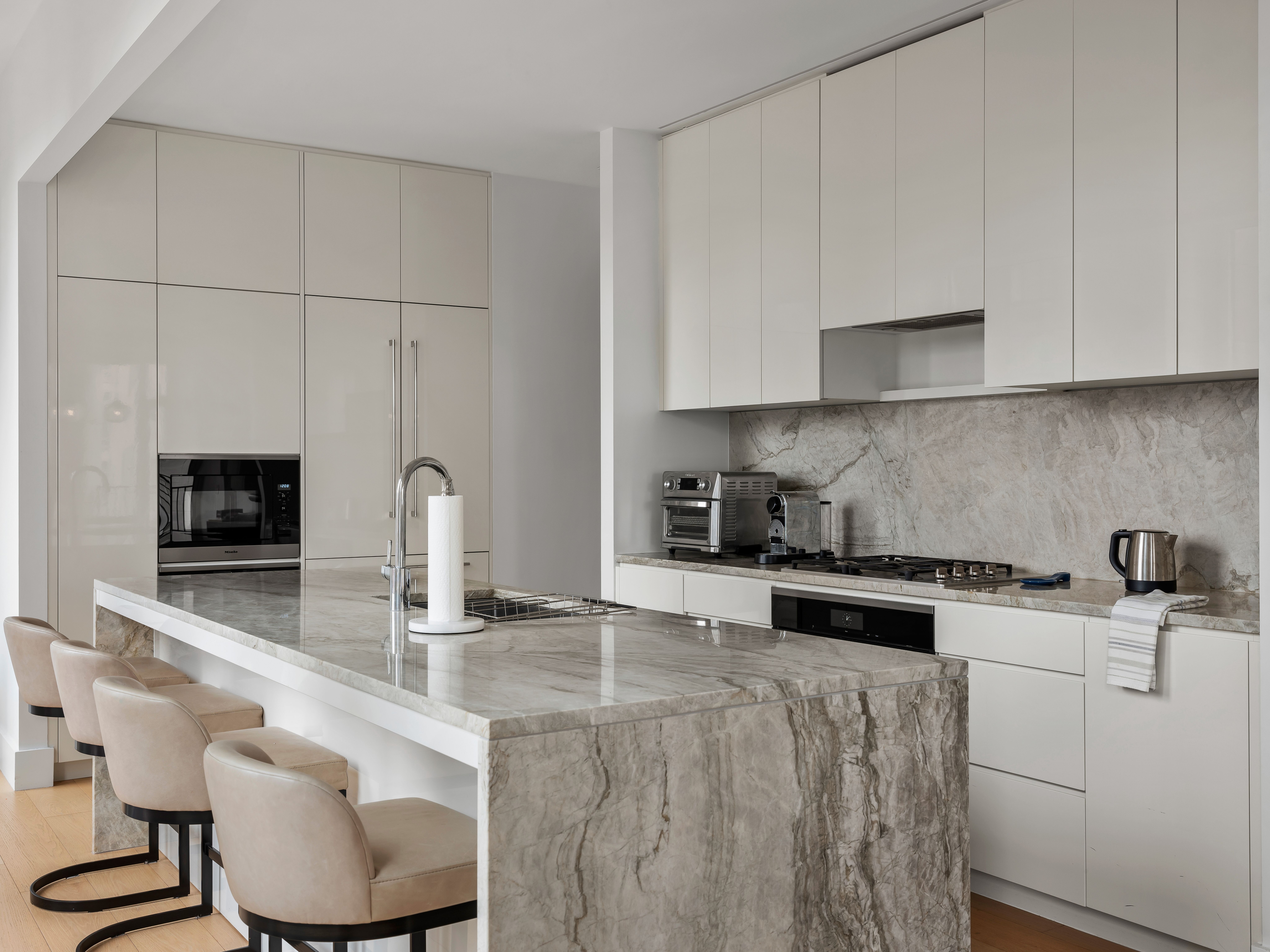 Columbus Terrace | Lincoln Square | High-Floor Condo w/Balcony & Central Park Views photo 2