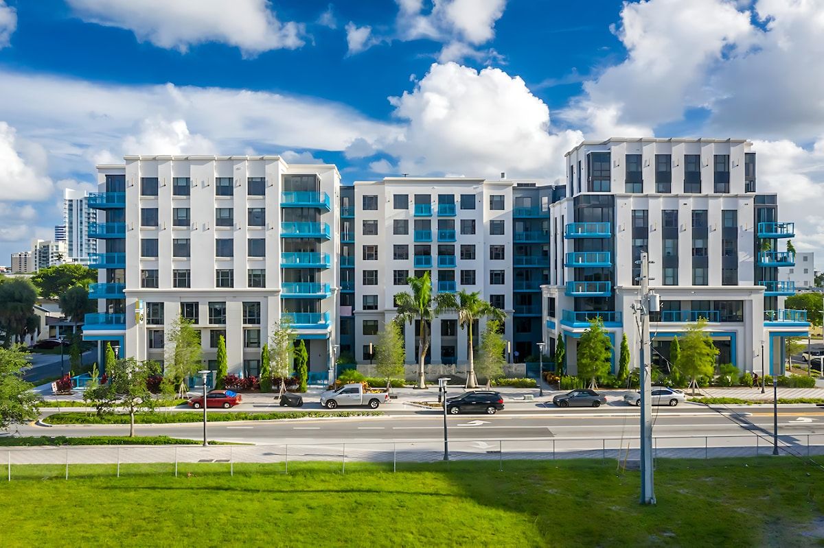 Palm Haven | Flagler Village | Apartment with Balcony & Rooftop Pool photo 56