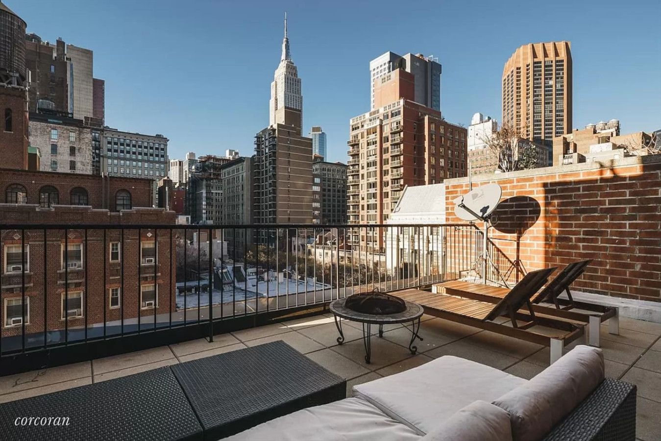 Lexington Place II  | Kips Bay | Designer Duplex Loft w/ Private Rooftop photo 2