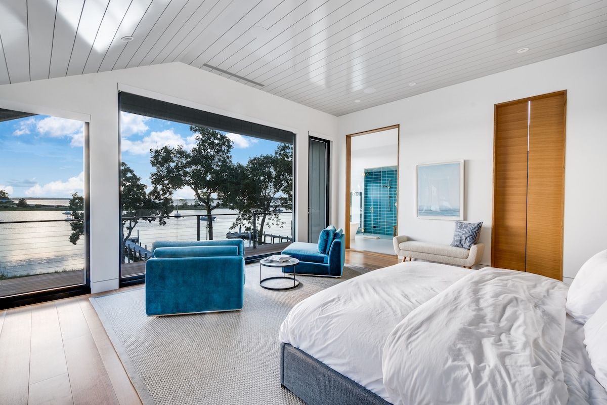 Pine Neck Villa | Sag Harbor | Waterfront Home with Pool & Dock photo 12