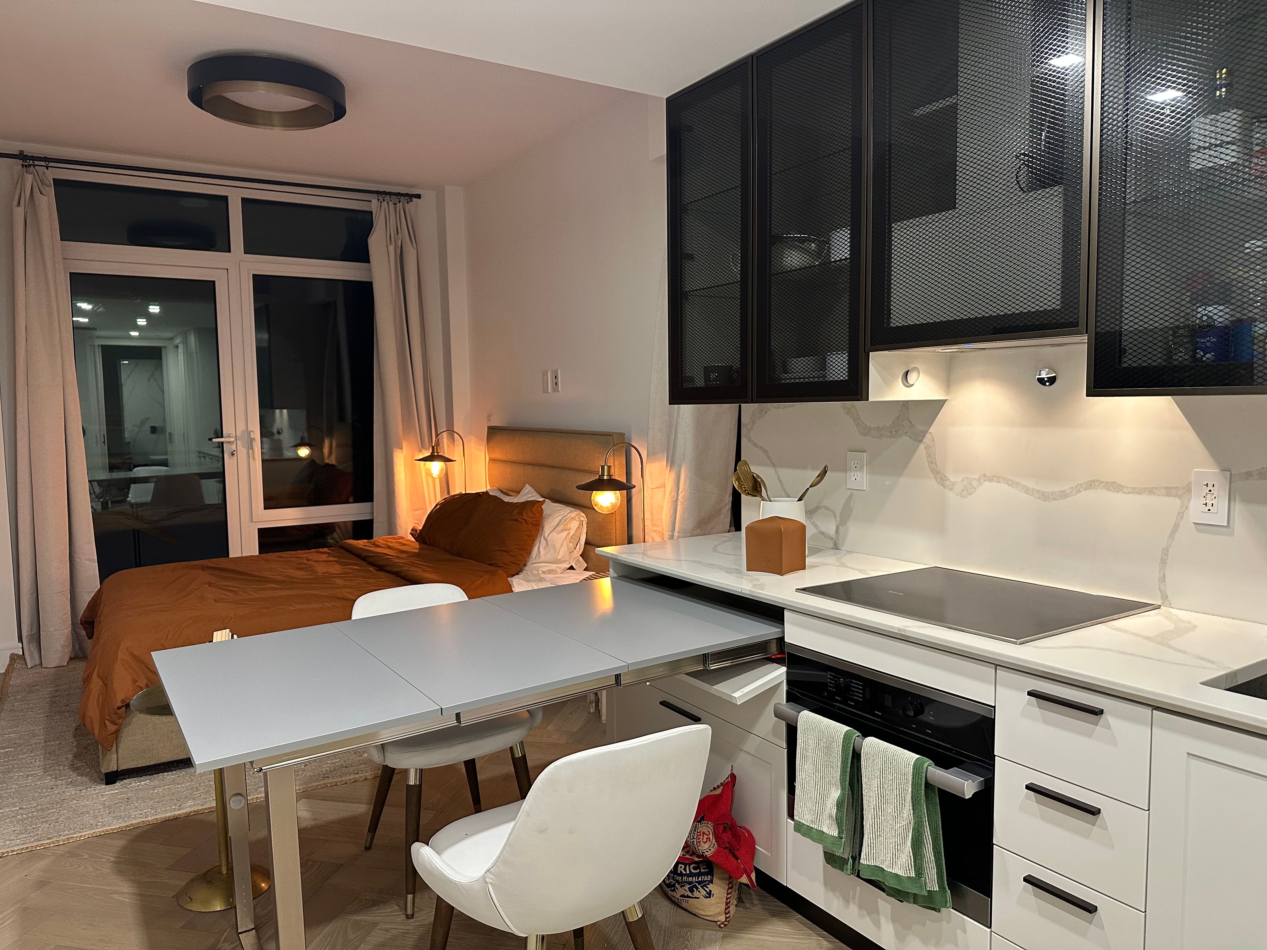 Sunshine Cottage | East Village | Cozy Apt w/ Balcony & Gym photo 12