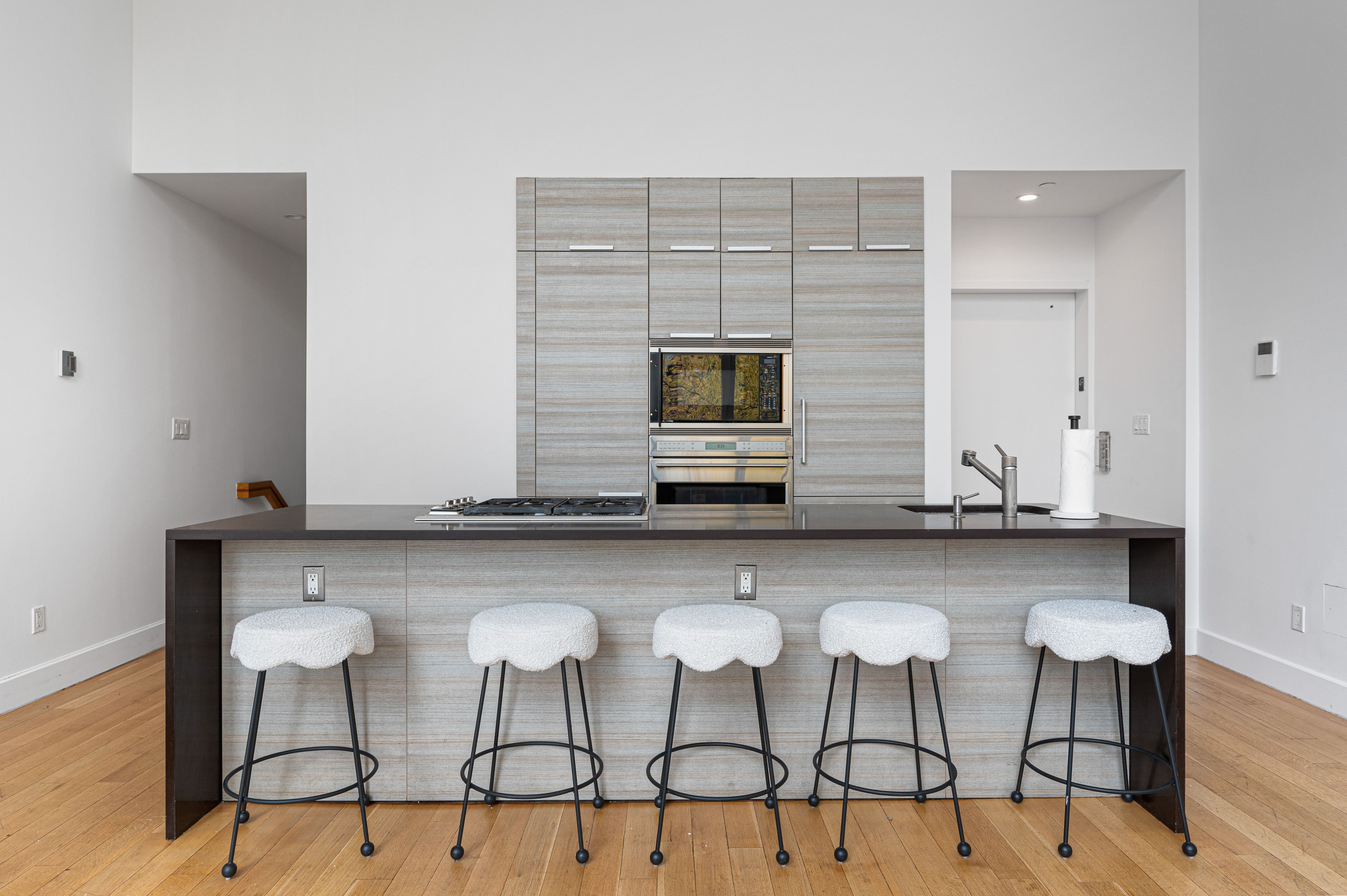 Lexington Place II  | Kips Bay | Designer Duplex Loft w/ Private Rooftop photo 3