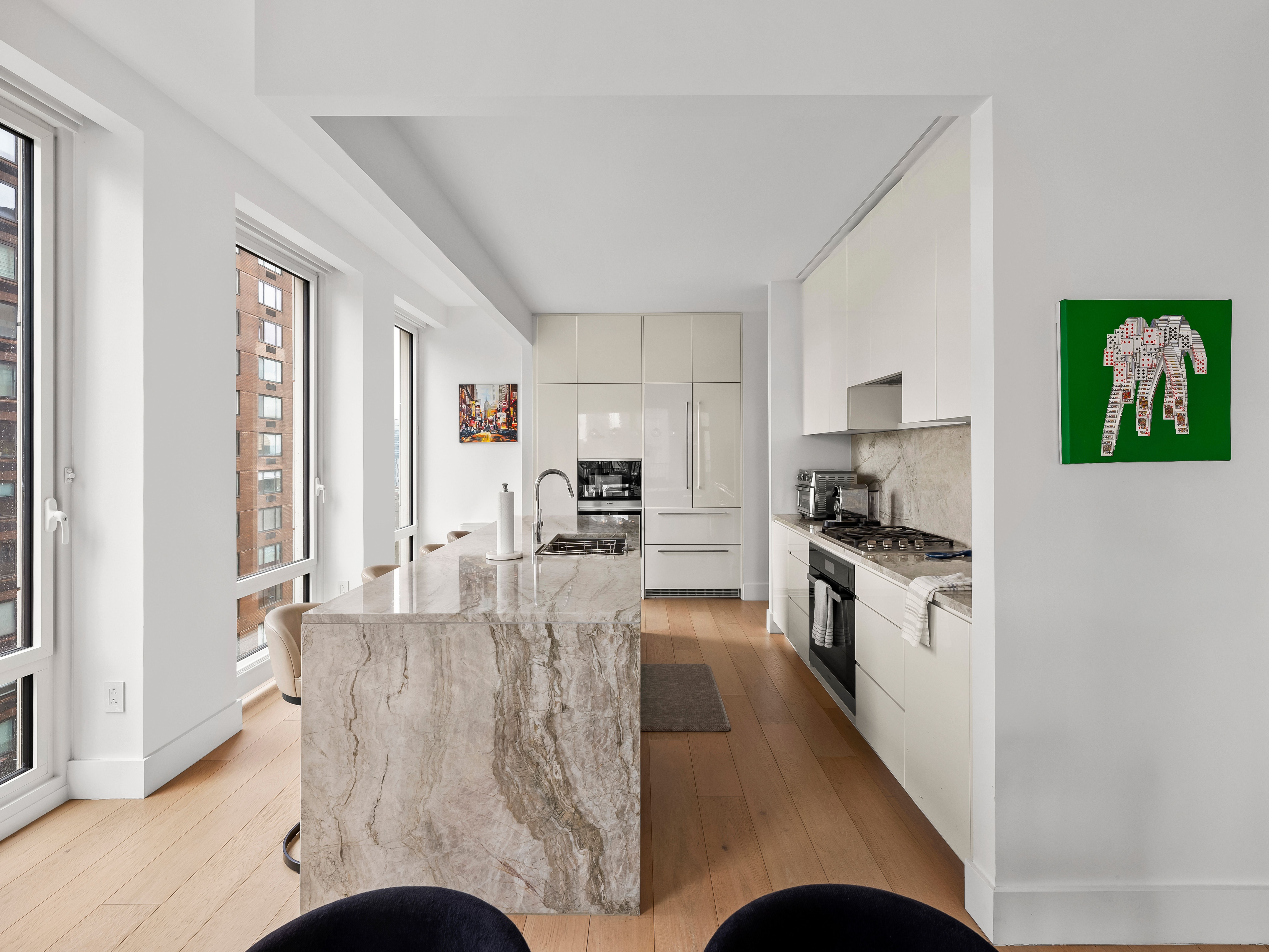 Columbus Terrace | Lincoln Square | High-Floor Condo w/Balcony & Central Park Views photo 9