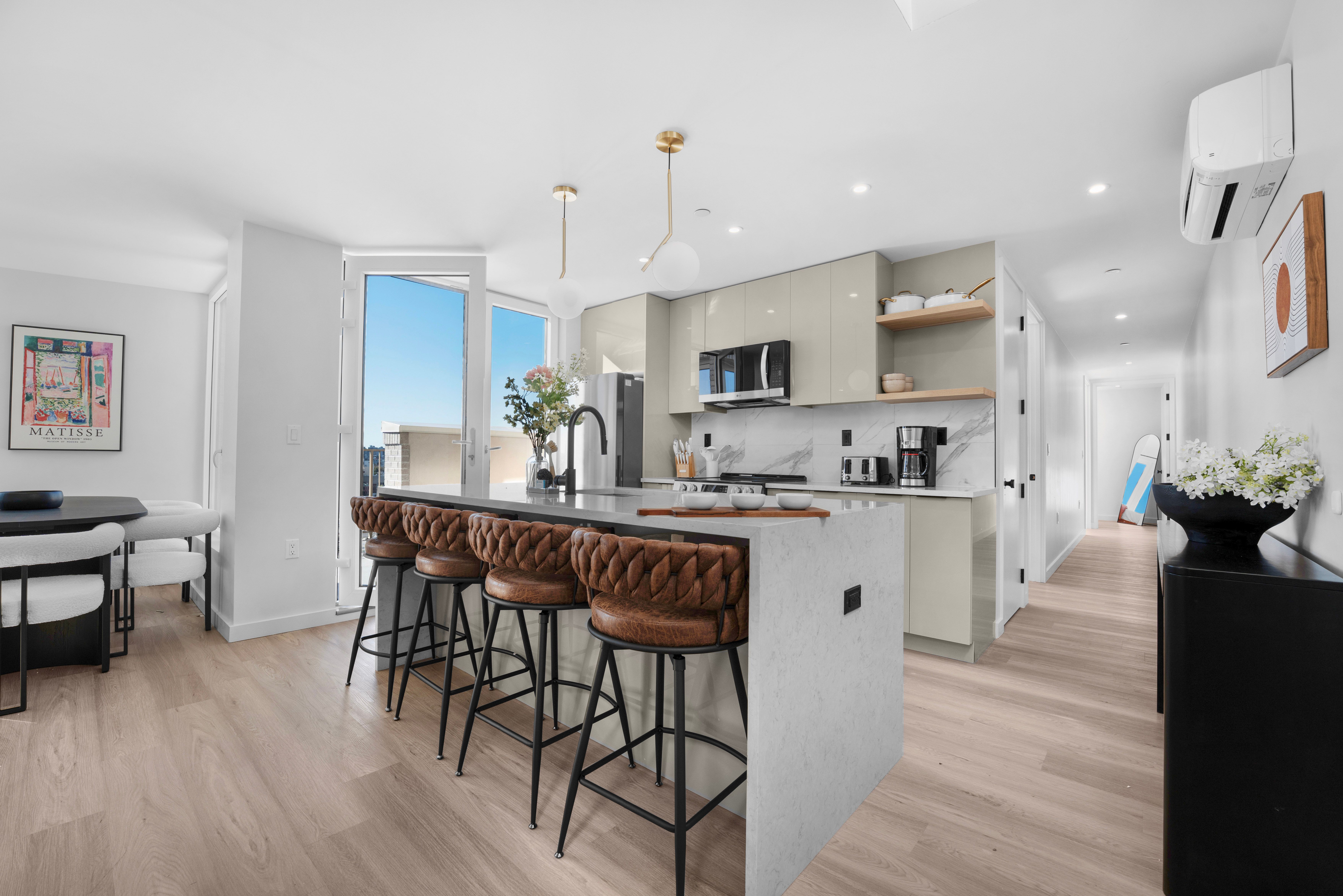 Seren 1106 | Greenpoint | Duplex Penthouse w/ Private Roof Deck photo 7