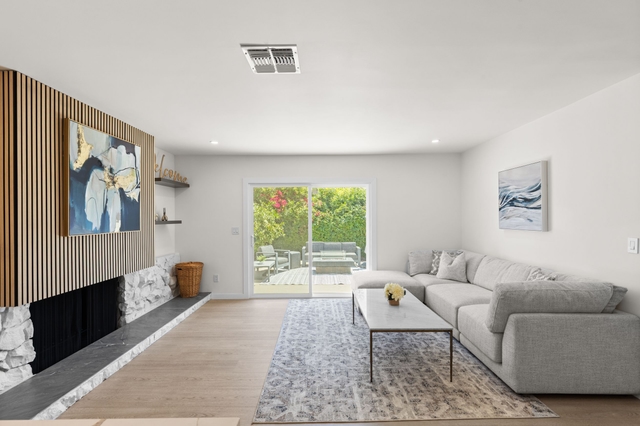 Image of Living space #3