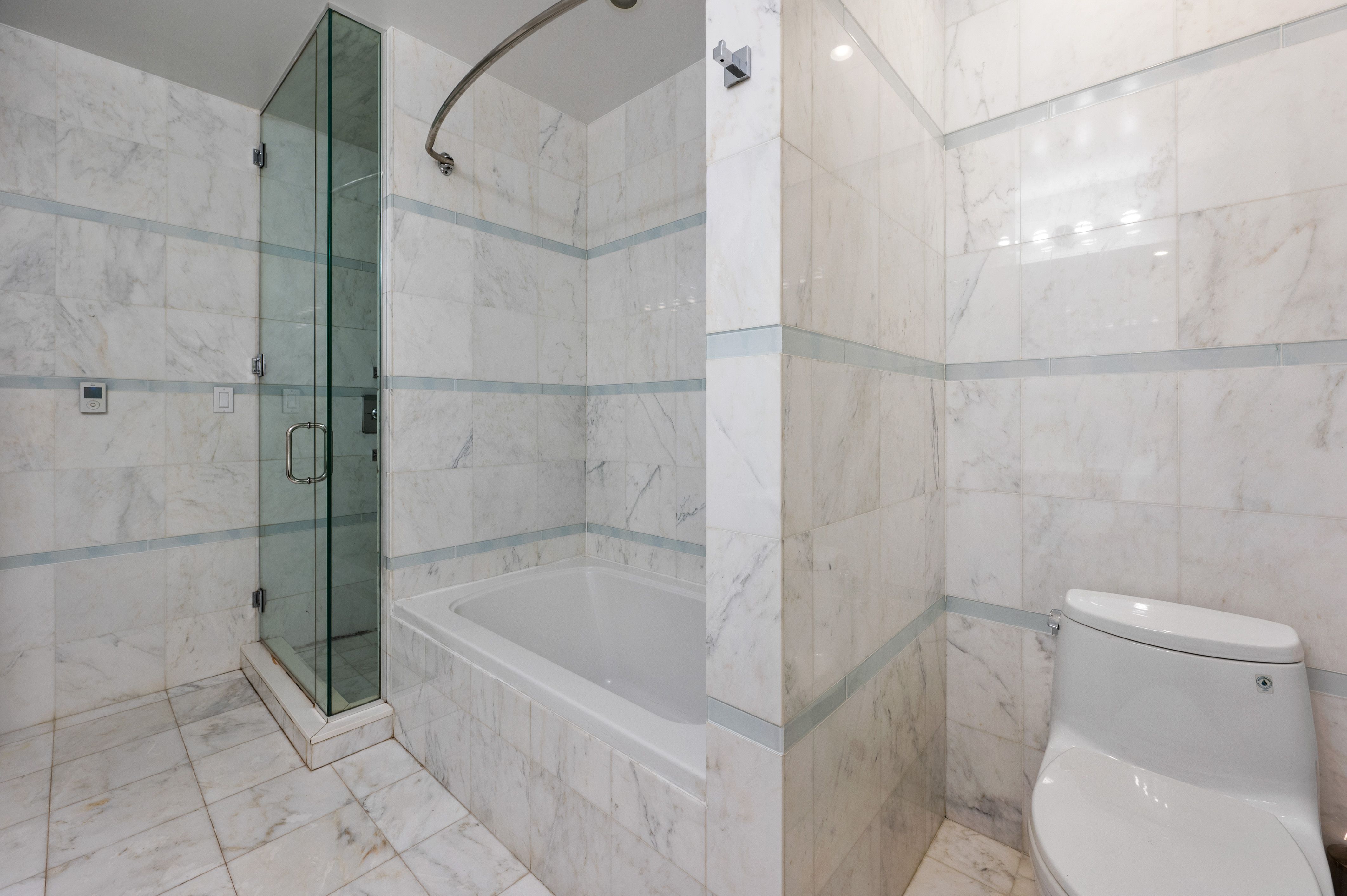 Lexington Place II  | Kips Bay | Designer Duplex Loft w/ Private Rooftop photo 19