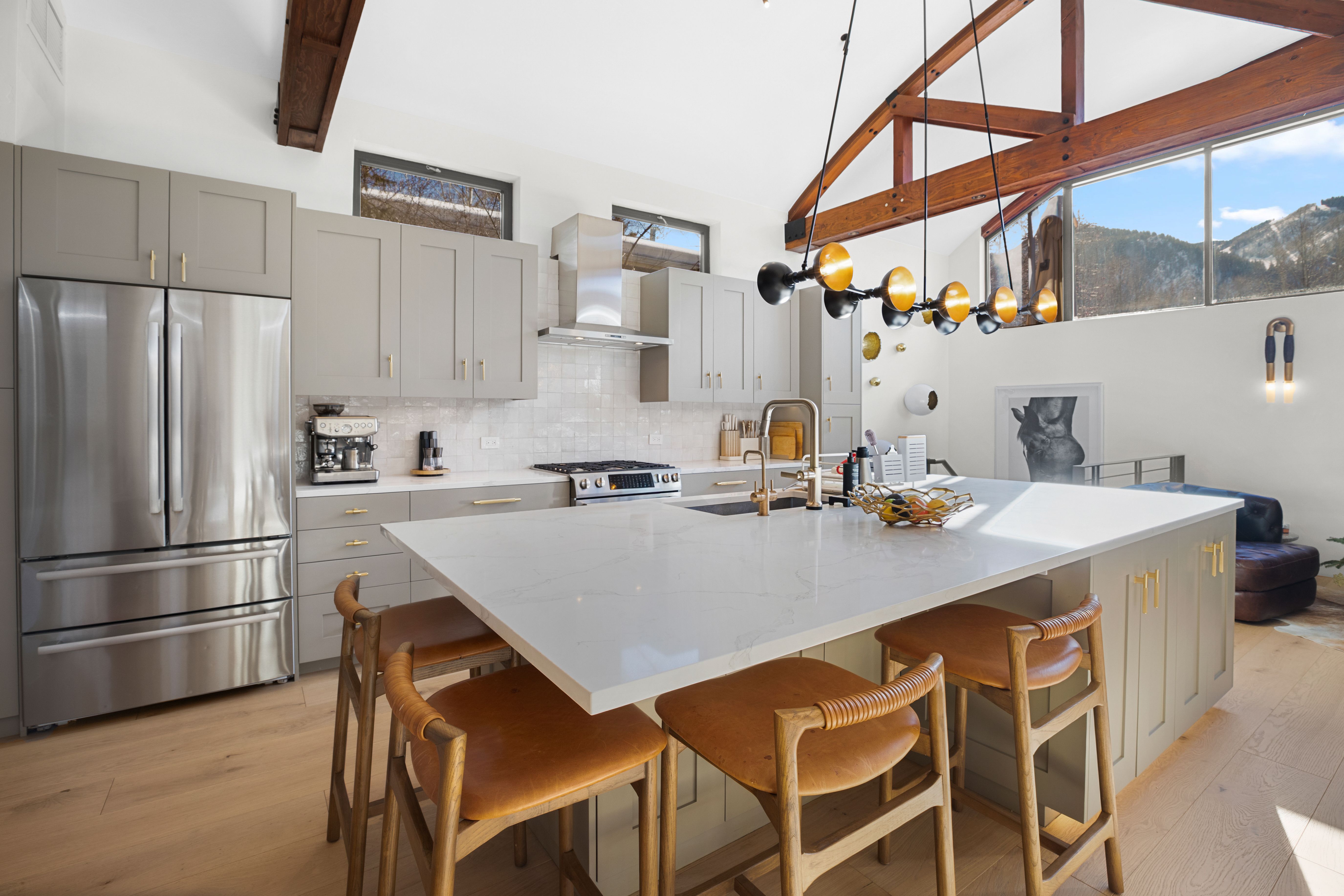Timber Crest  | Aspen | Designer Home with Sauna & Office photo 4