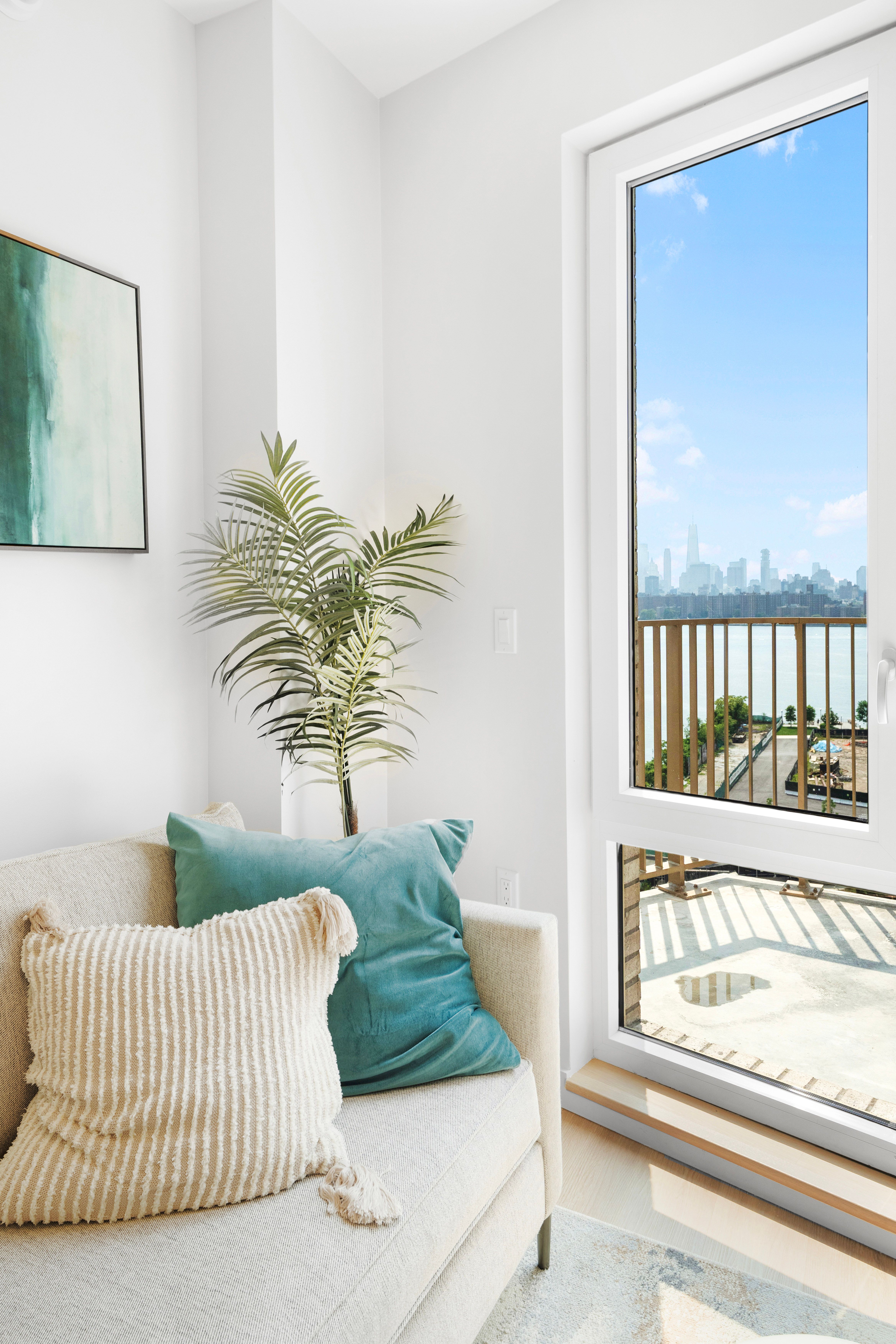 Seren 1102 | Greenpoint | Penthouse w/Private Deck & Views photo 4