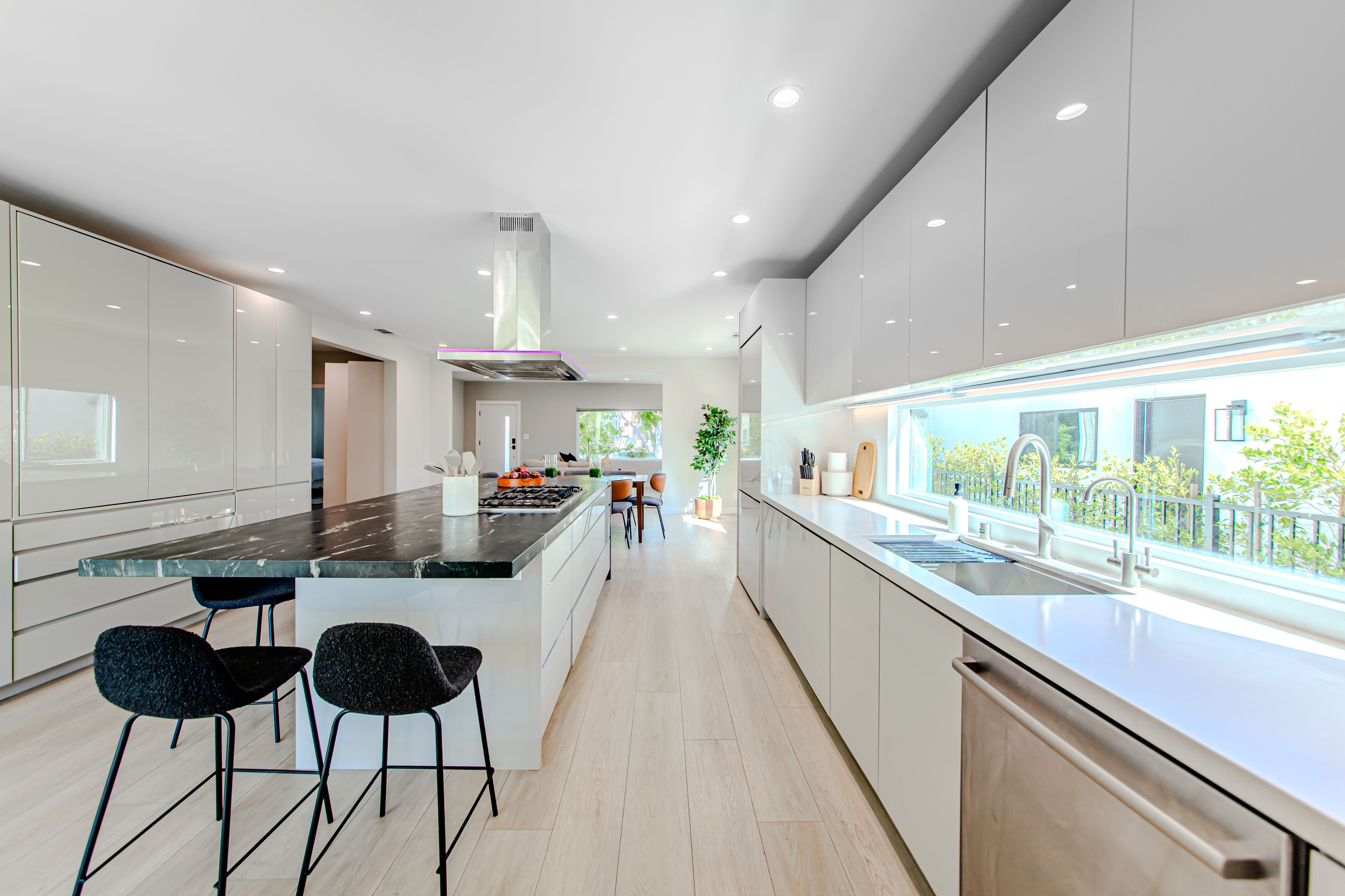 Casa Formosa | Fairfax | Hollywood Home w/ Pool & Modern Interior photo 12