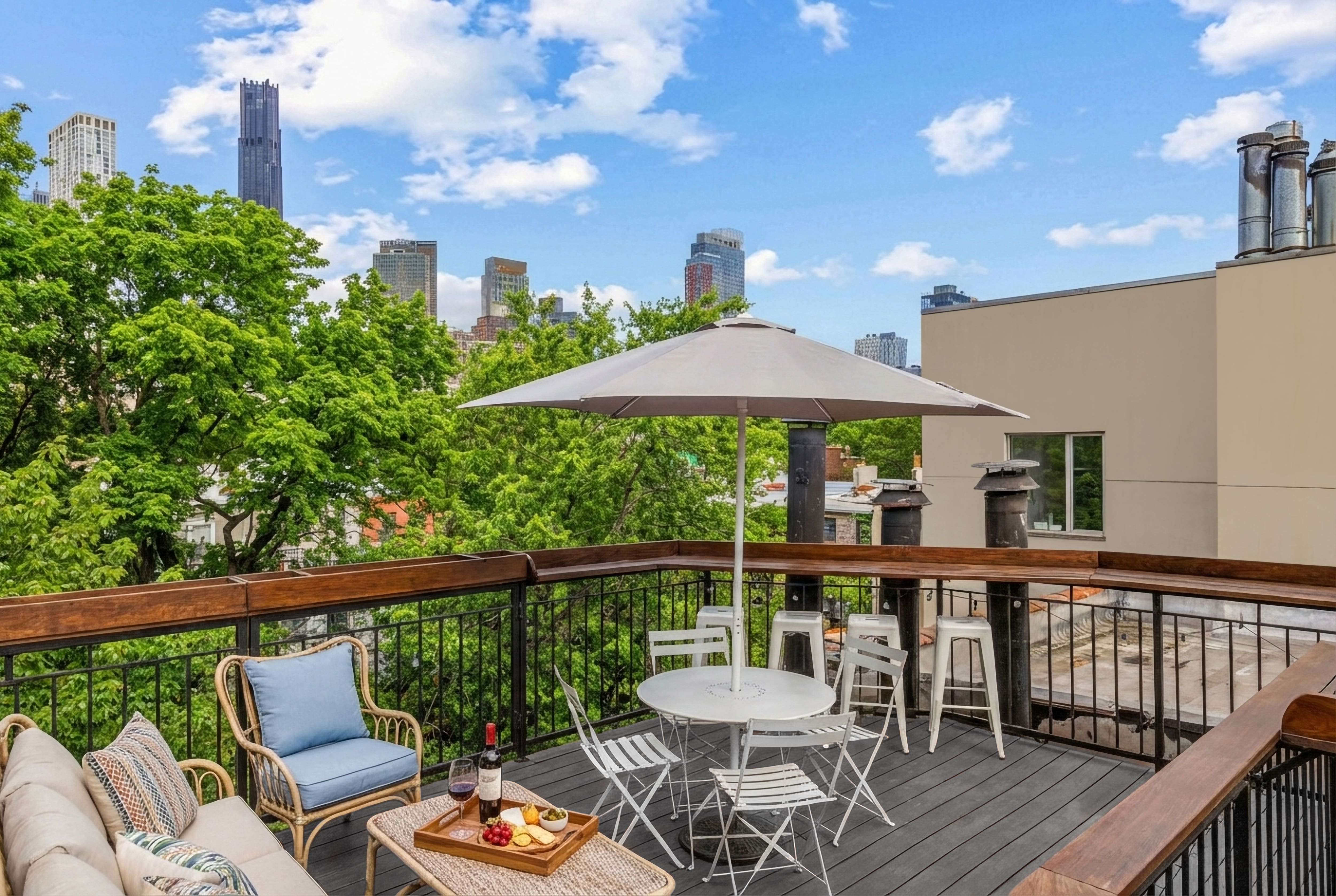 Wyckoff Grove III | Boerum Hill | Townhouse Apartment w/ Private Roof Terrace photo 2