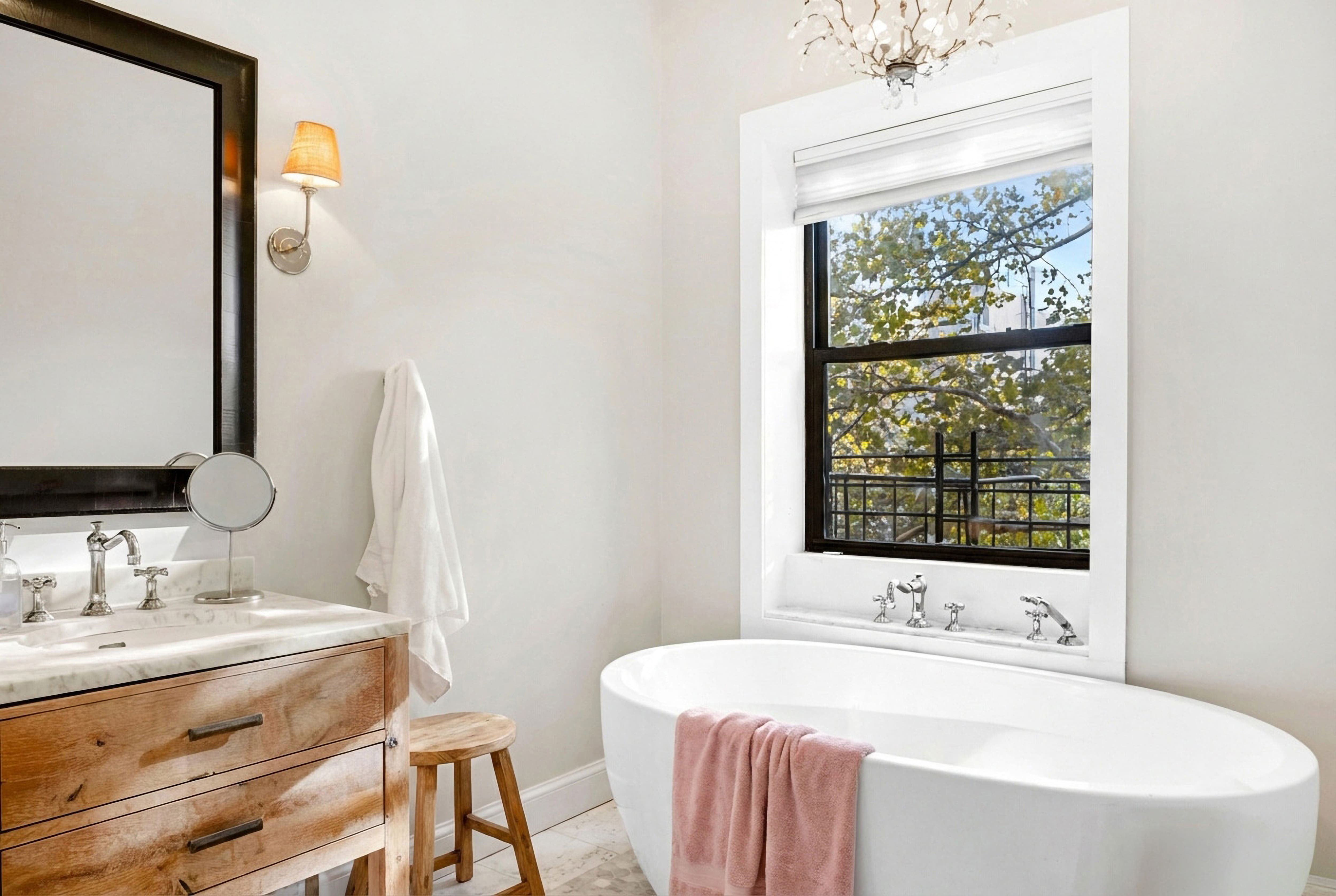 Wyckoff Grove III | Boerum Hill | Townhouse Apartment w/ Private Roof Terrace photo 26
