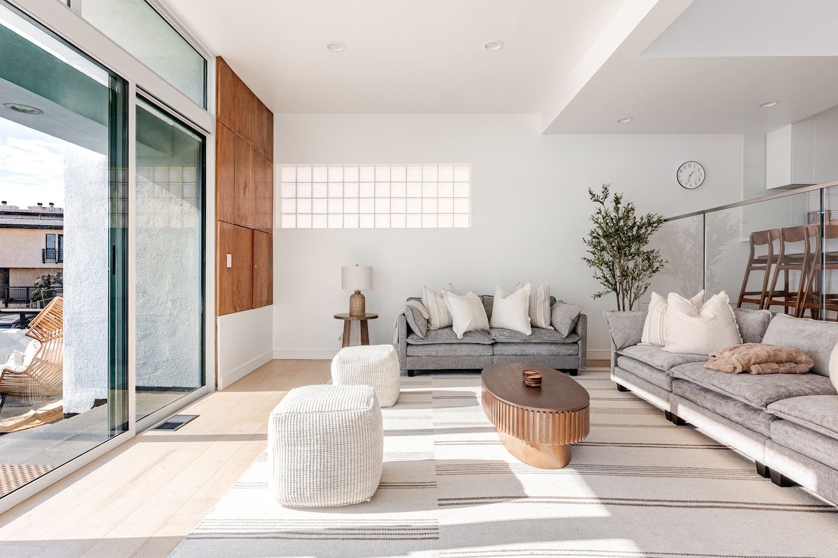 Casa Vista | Malibu | Oceanview with Balcony and Heated Spa photo 6
