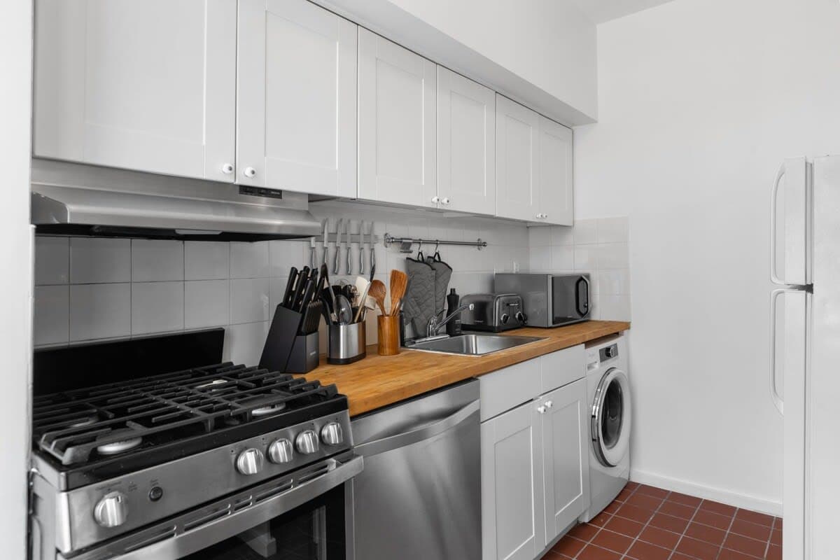 Gansevoort Loft II | West Village | Charming Townhouse photo 7