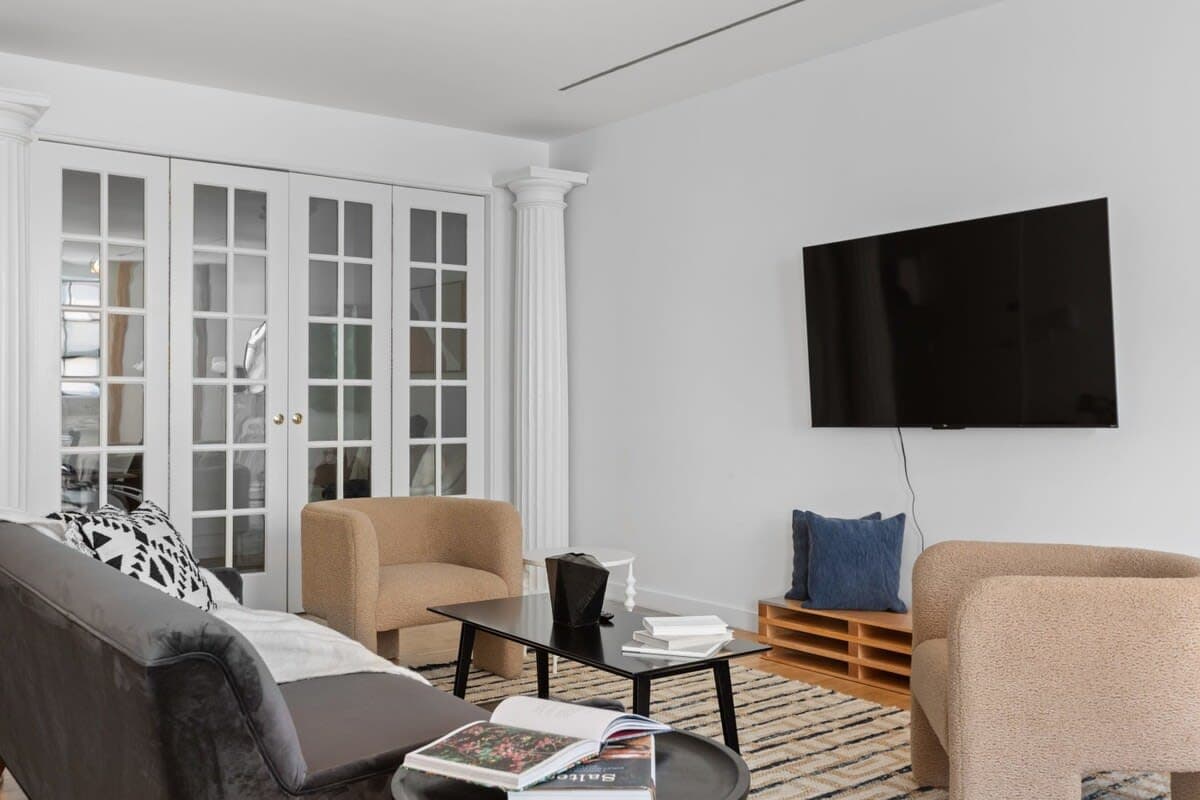 Gansevoort Loft II | West Village | Charming Townhouse photo 13