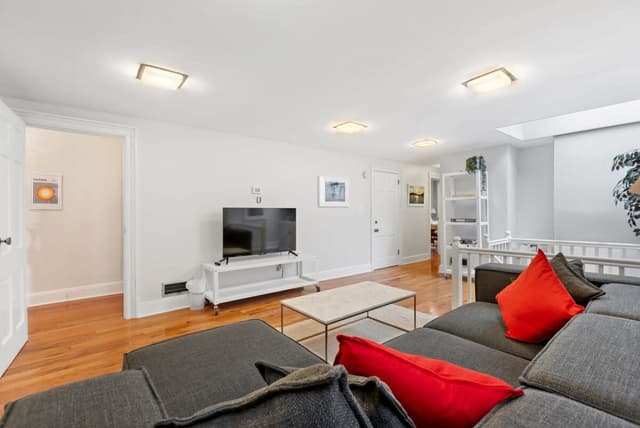 Image of Living space #10