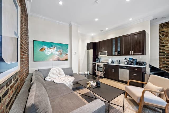 Image of Living space #5