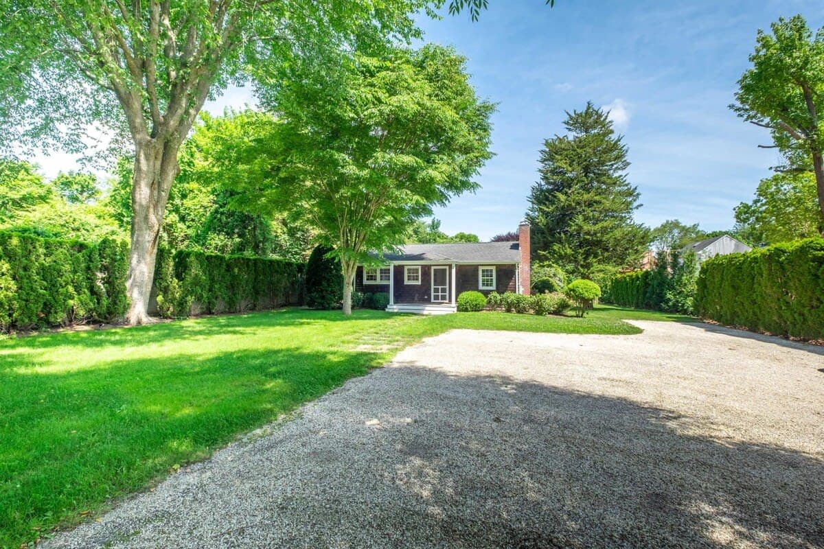 Driftwood Cottage | East Hampton | Secluded Oasis photo 35