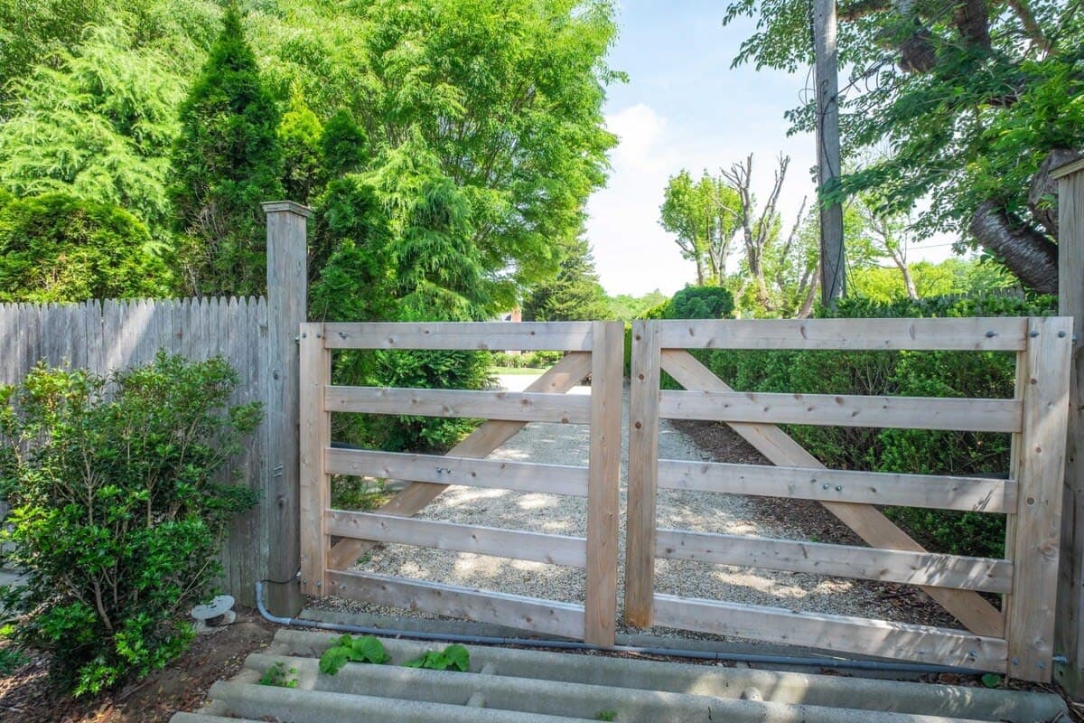 Driftwood Cottage | East Hampton | Secluded Oasis photo 37