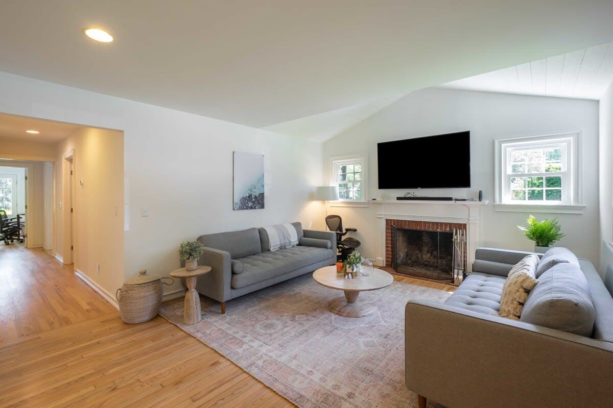 Driftwood Cottage | East Hampton | Secluded Oasis photo 9