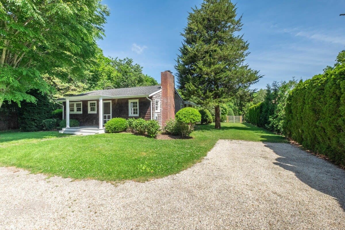 Driftwood Cottage | East Hampton | Secluded Oasis photo 34