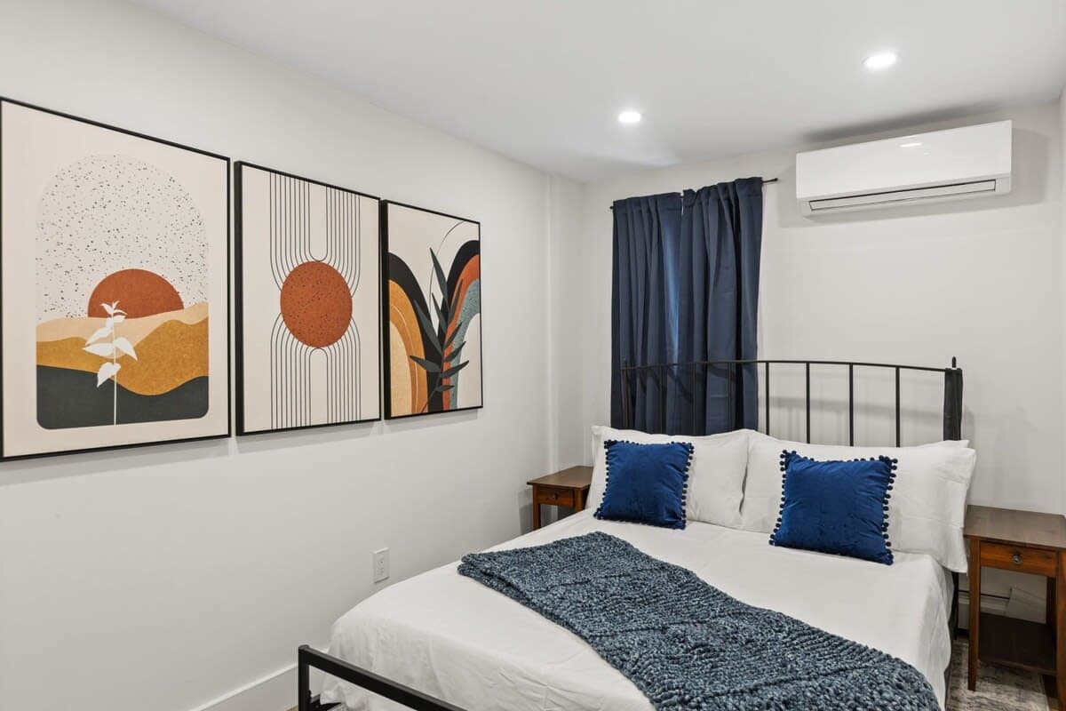 Ivy | Washington Heights | Townhome w/ Private Backyard photo 7