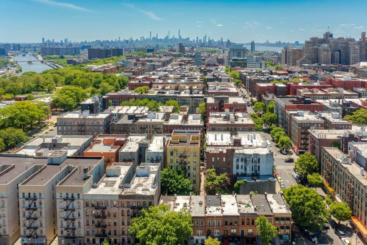 Ivy | Washington Heights | Townhome w/ Private Backyard photo 32