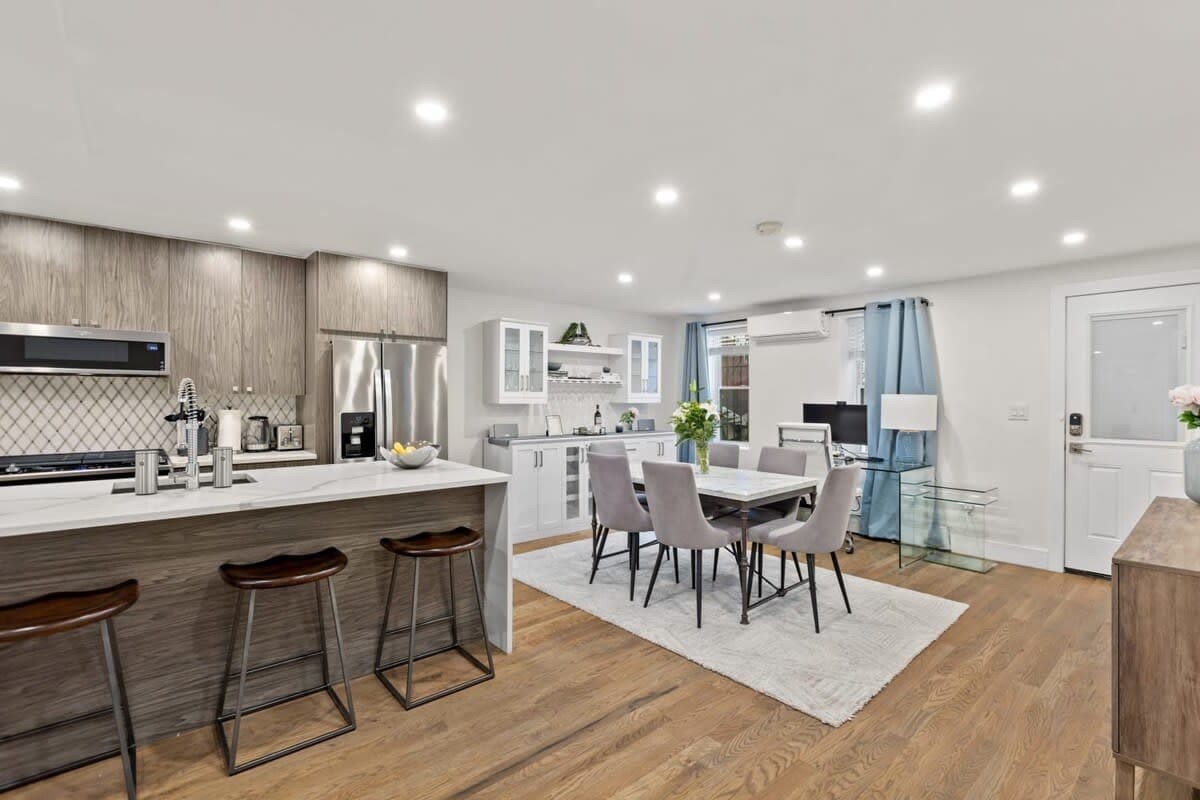 Ivy | Washington Heights | Townhome w/ Private Backyard photo 13