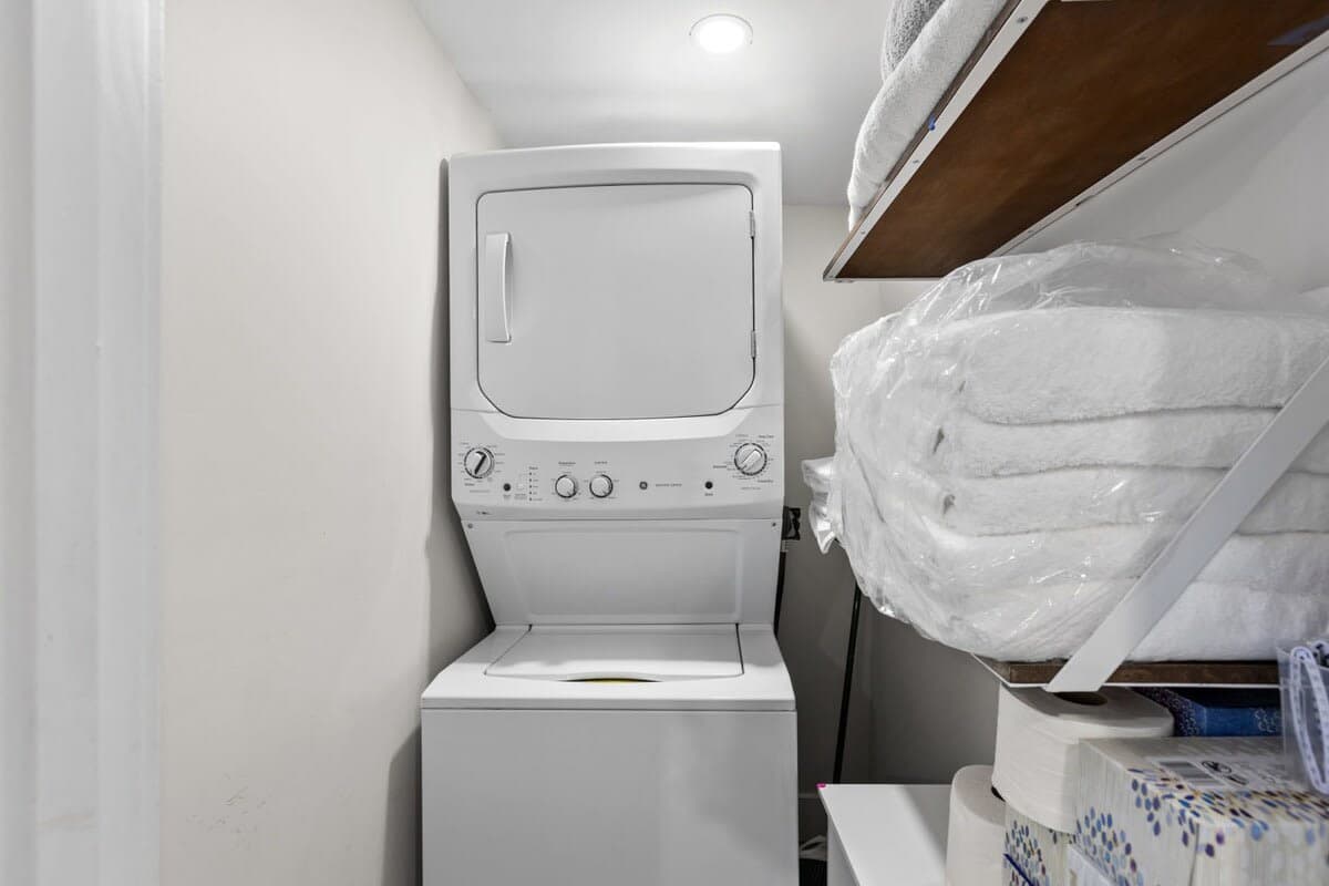 Ivy | Washington Heights | Townhome w/ Private Backyard photo 30