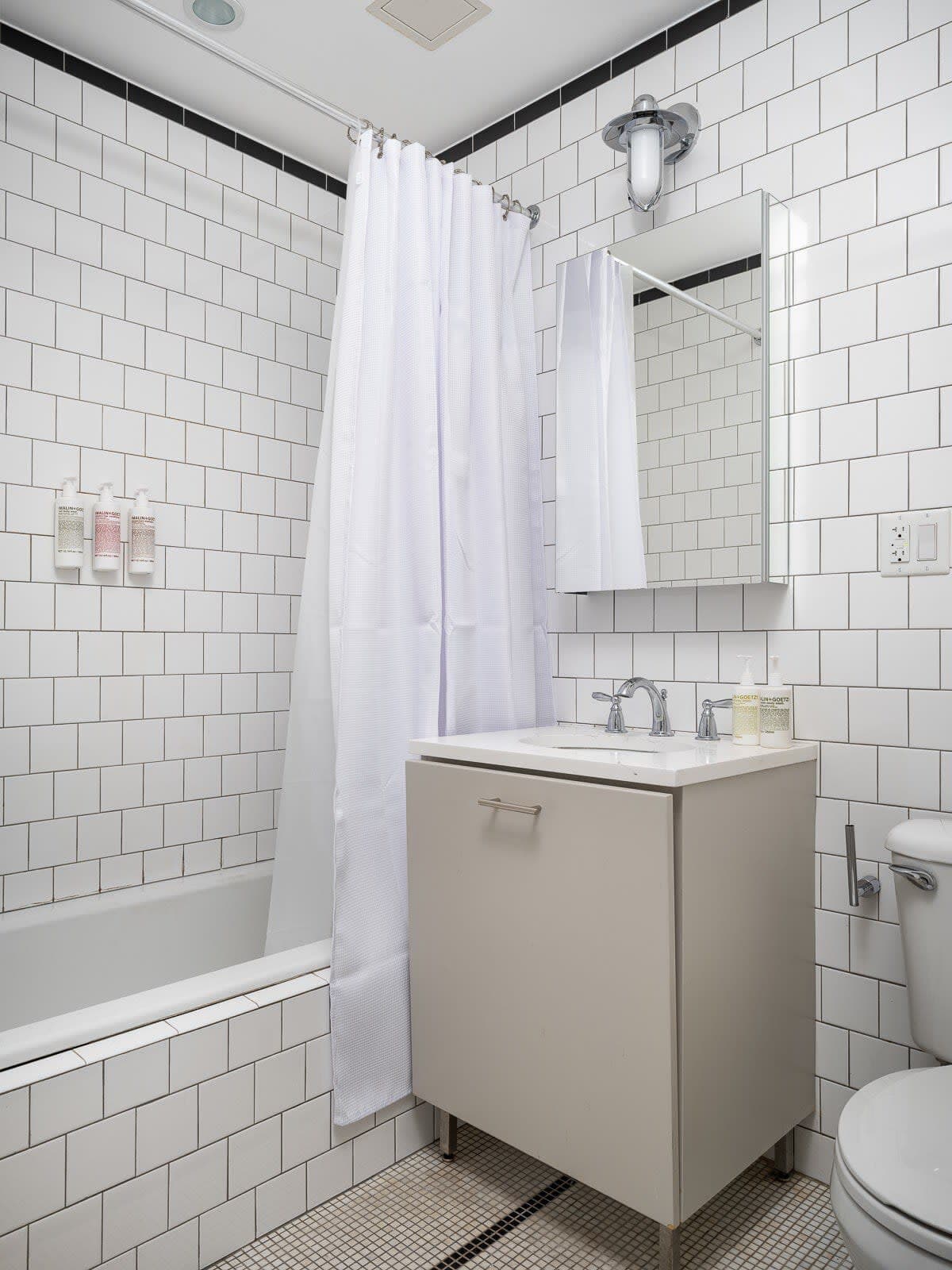 Salisbury II | Lenox Hill | Duplex w/ Private Roof photo 12