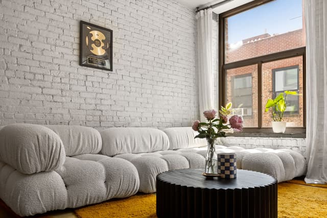 Image of Living space #2
