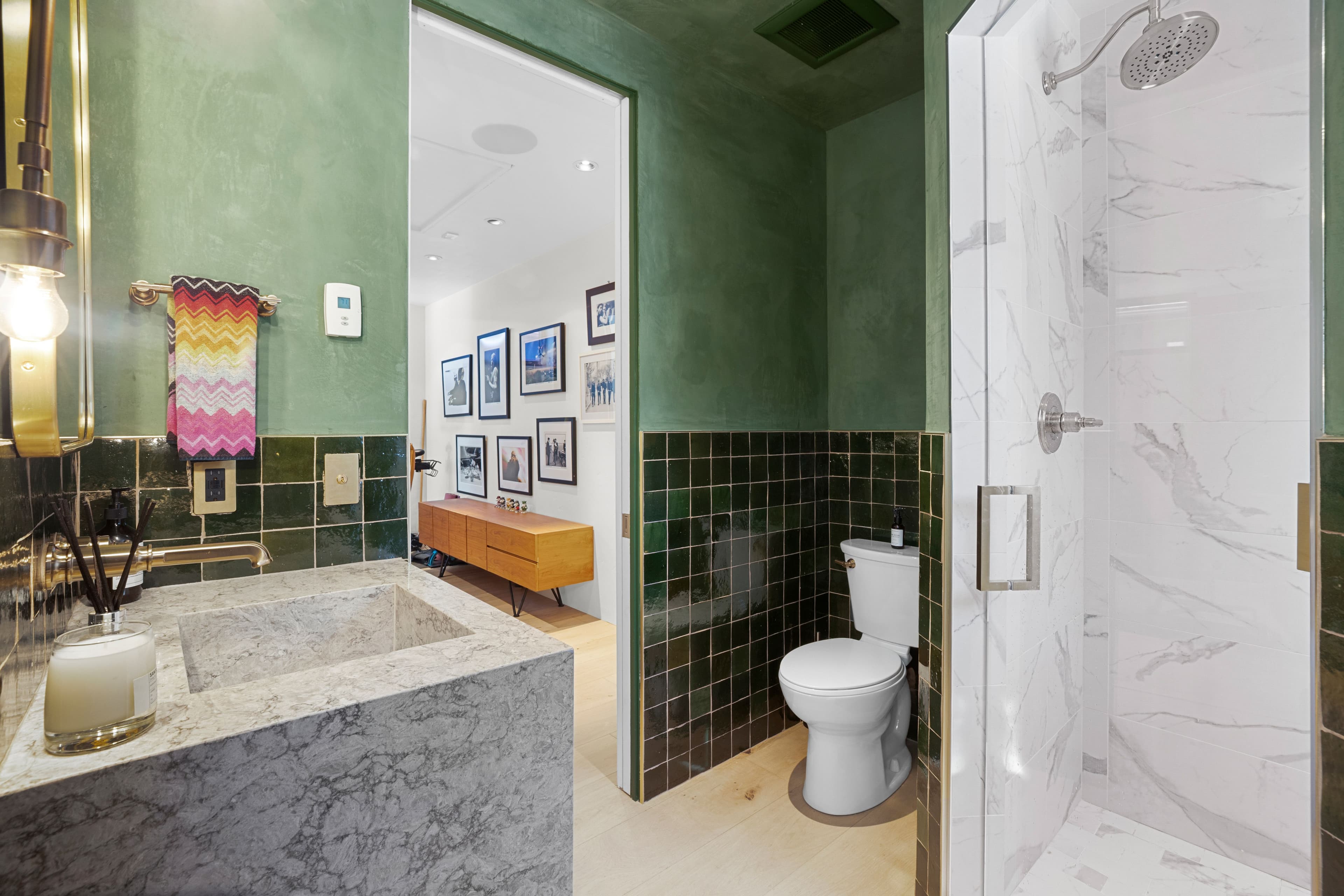 Timber Crest  | Aspen | Designer Home with Sauna & Office photo 12