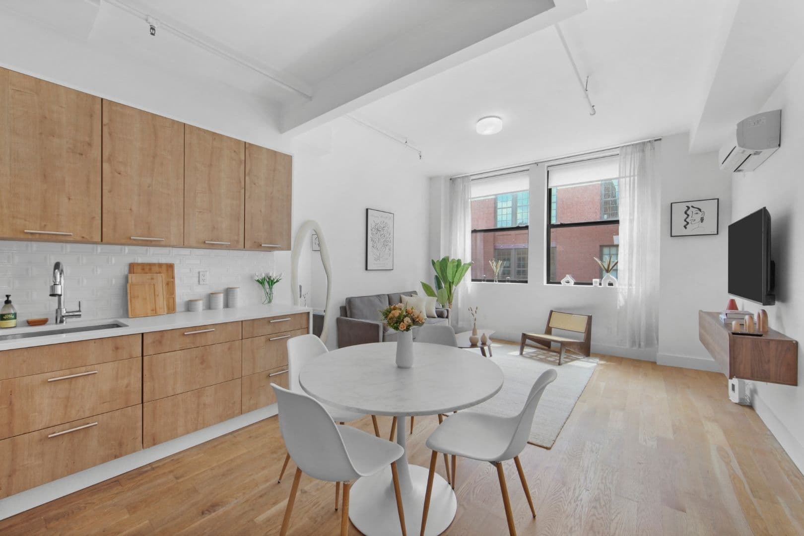 Westlight Place 47 | Hells Kitchen | Refined Apartment photo 6
