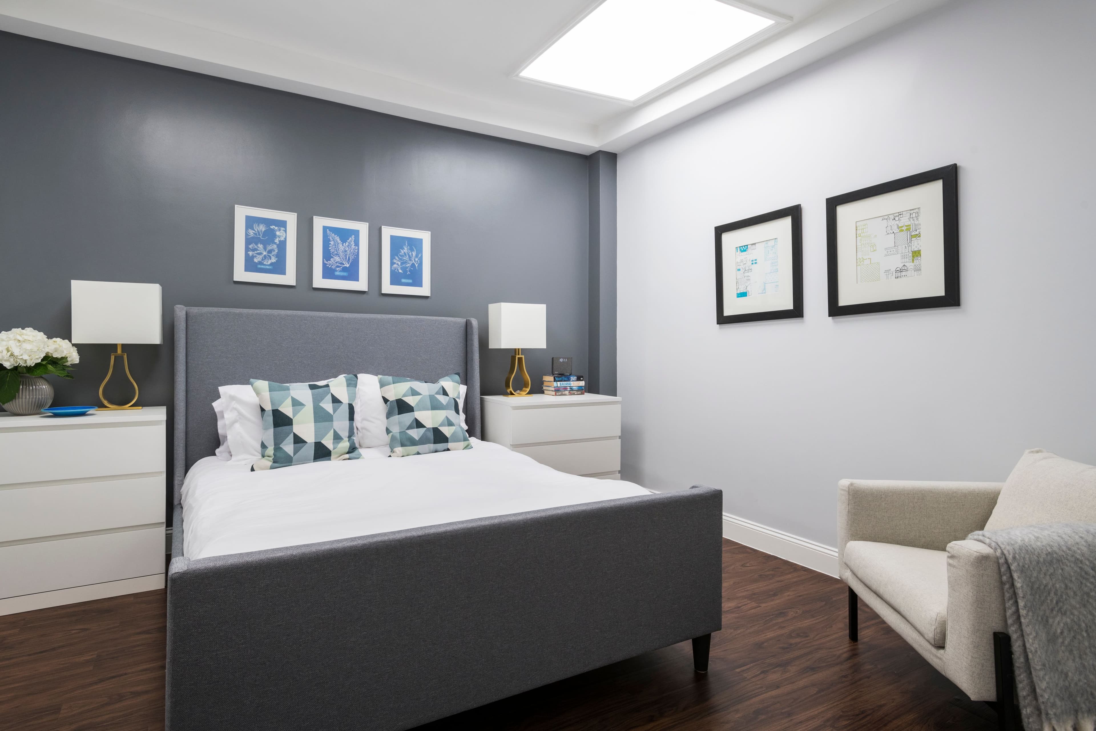 Westbury | Midtown West | Spacious Duplex Townhouse photo 13