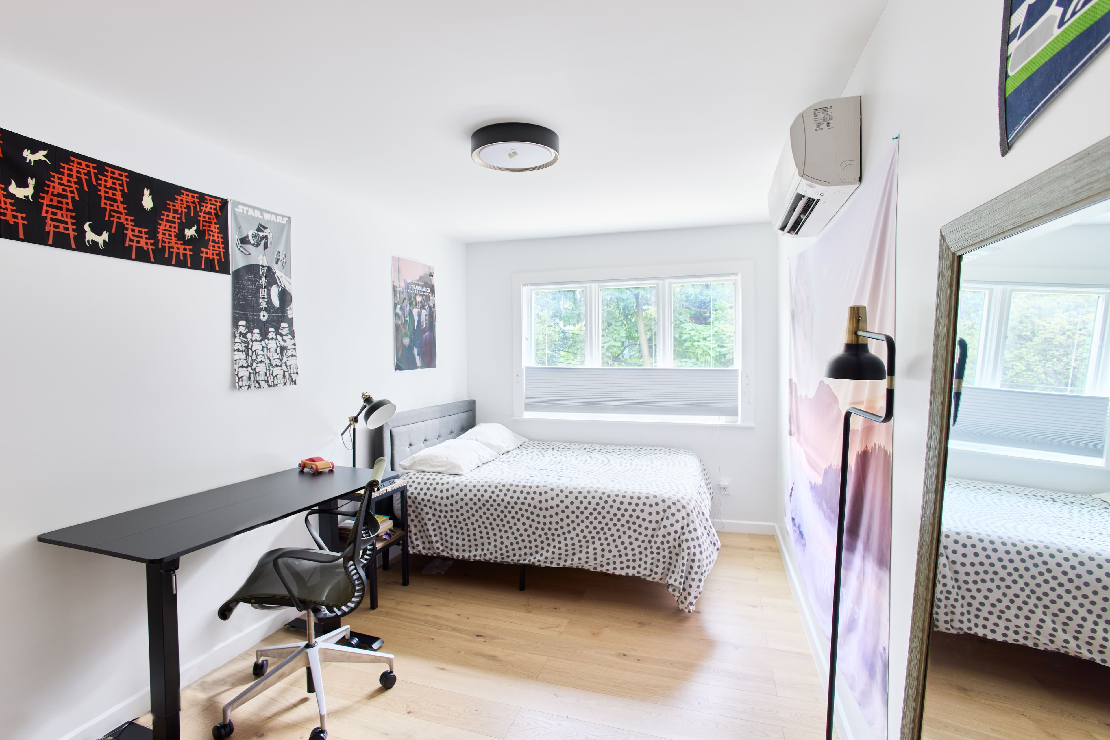 Hillcrest Place | Clinton Hill | Apartment with Private Backyard photo 8