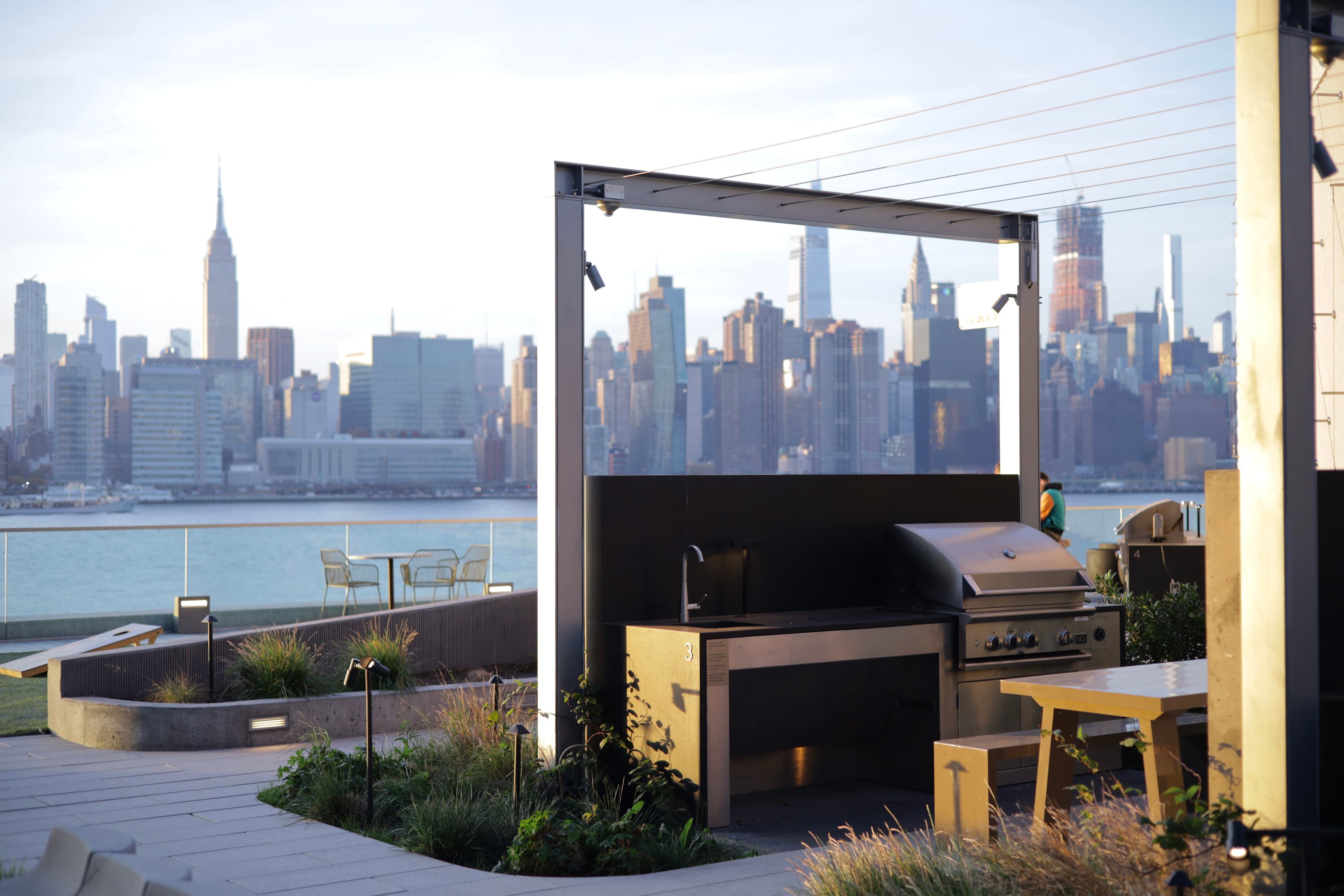 Greenpoint Place  | Greenpoint | Modern Apt with Skyline Views & Pool photo 23