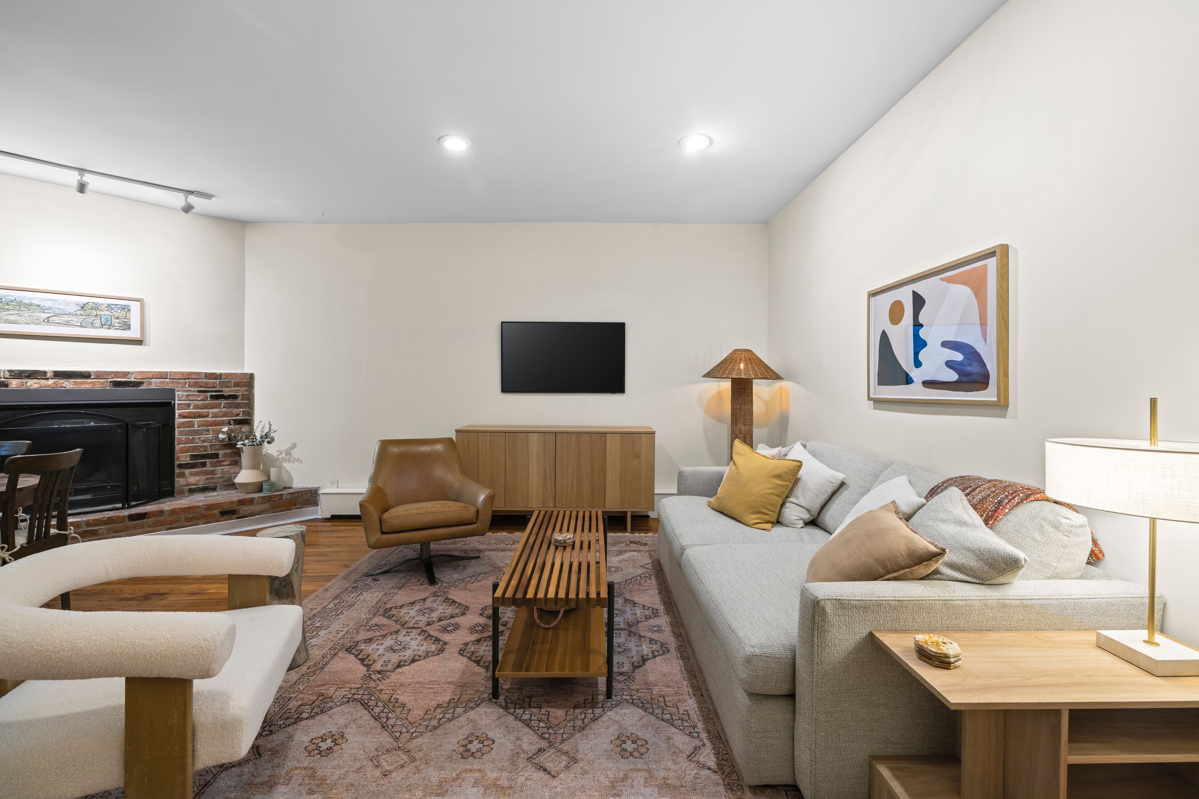 Wyckoff Grove II | Boerum Hill | Townhouse Apartment with Terrace & Garden Views photo 5