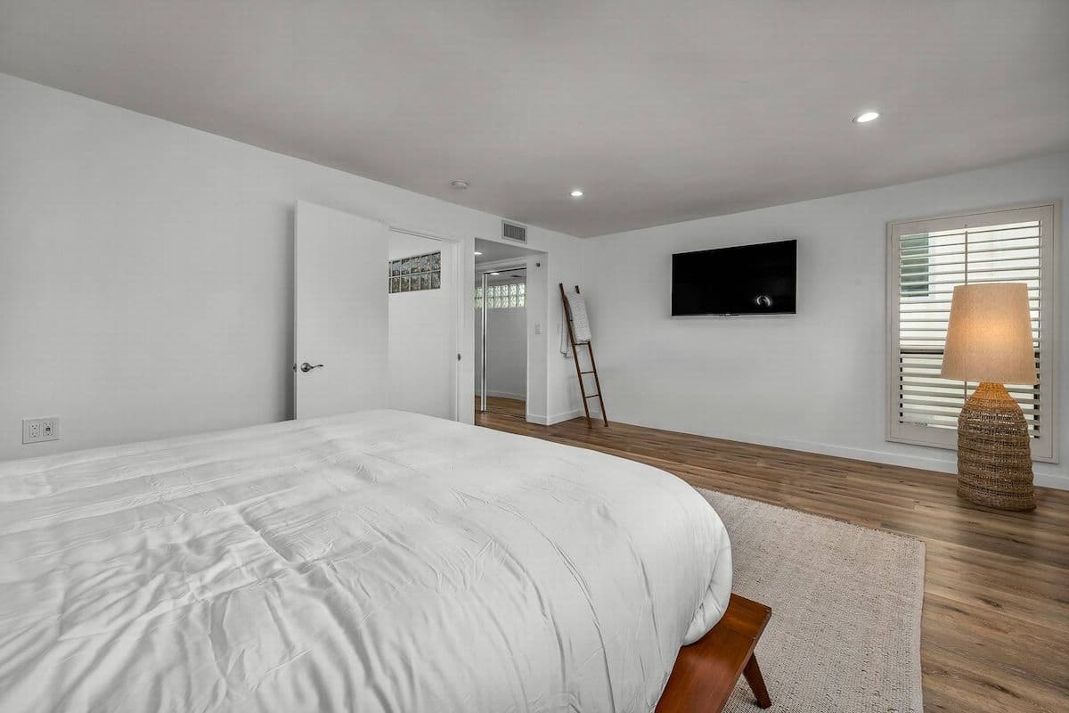 Lumiere Coast | Marina del Rey | Rooftop Designer Townhome photo 12