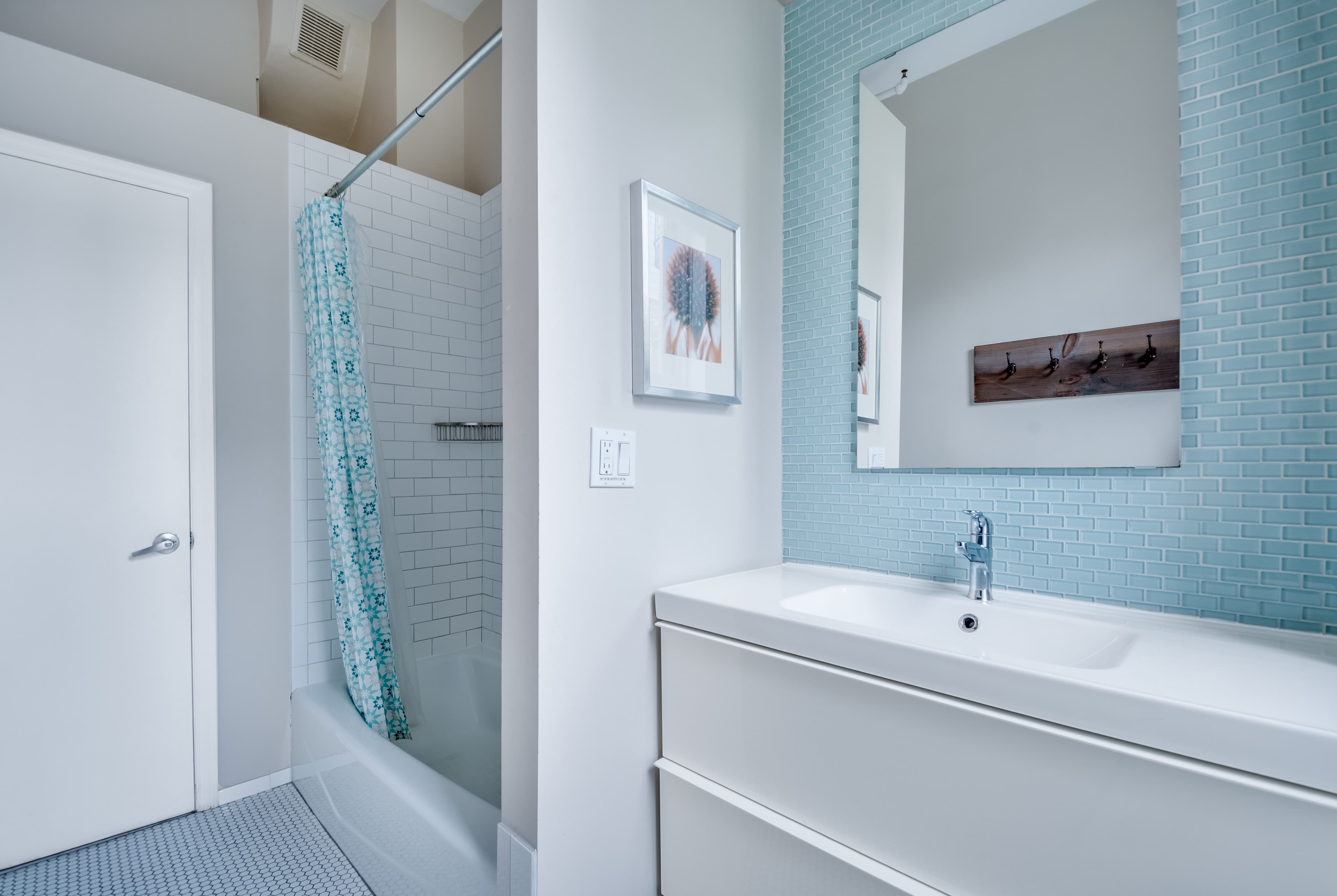 Westbury | Midtown West | Spacious Duplex Townhouse photo 16