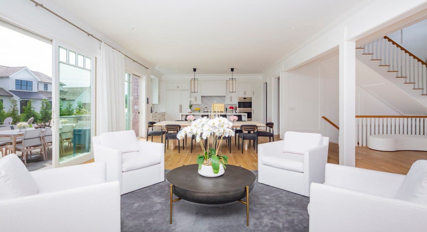 Rosko Estate | Southampton | Home With Heated Pool and Spa photo 6