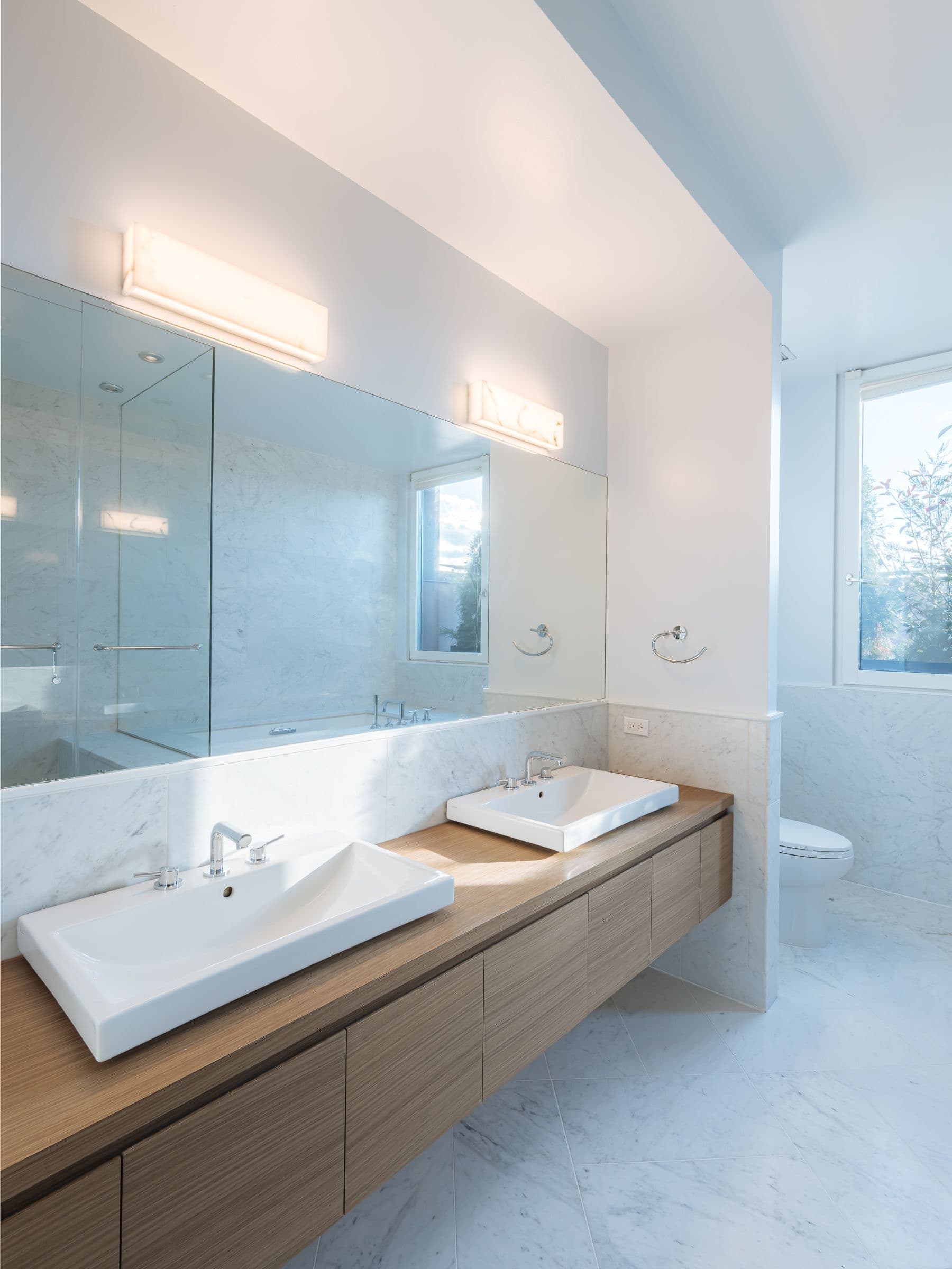 Union Crest | Carroll Gardens | Skyline Townhouse with Balcony photo 7