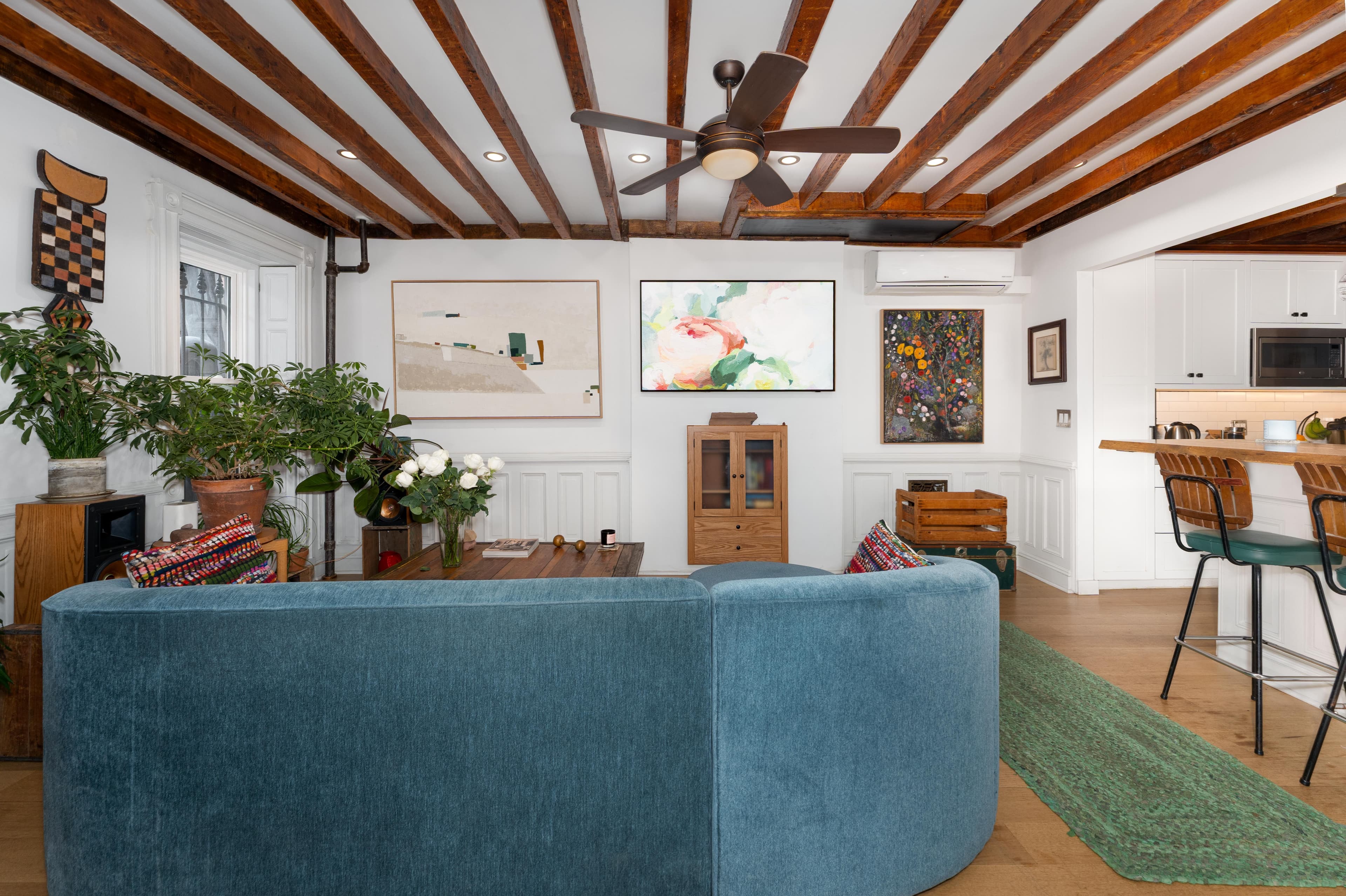 Bedstuy Belle | Bed-Stuy | Two-Story Apartment w/ Hot Tub, Sauna & Gym photo 8