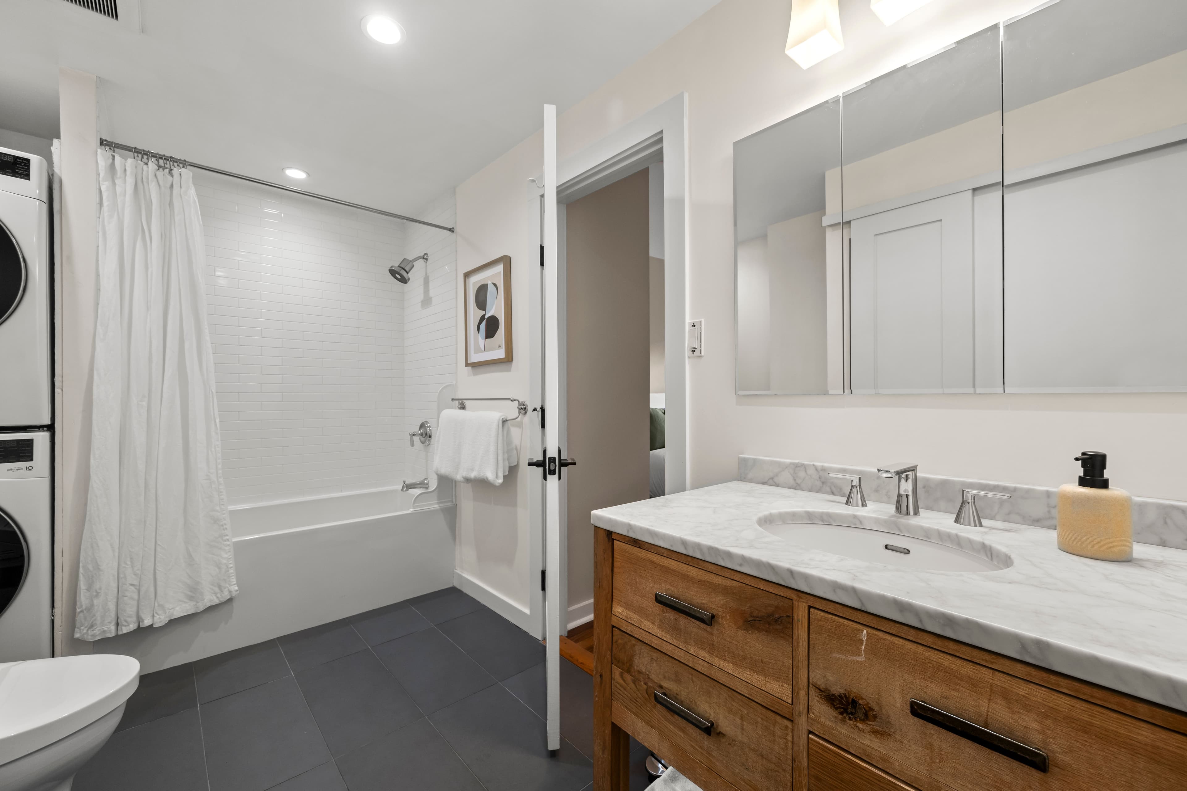 Wyckoff Grove II | Boerum Hill | Townhouse Apartment with Terrace & Garden Views photo 15