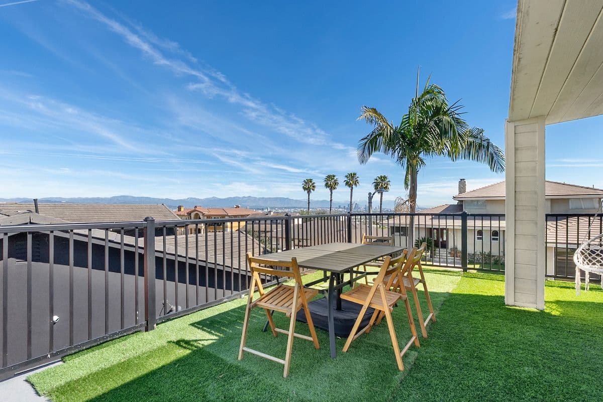 Casa Noire | Baldwin Hills | Luxe Hillside Villa with Hot Tub photo 18