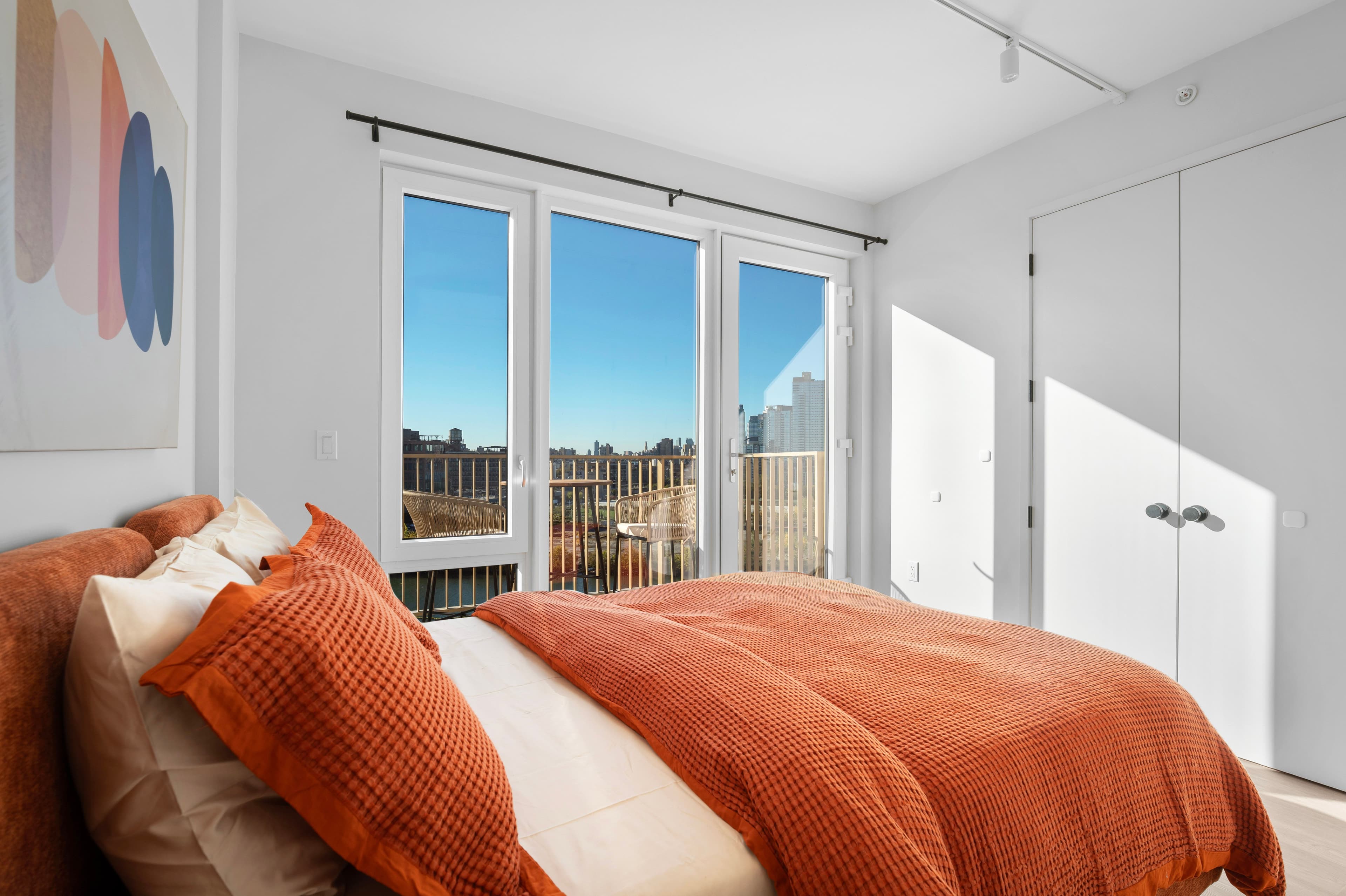 Seren 1106 | Greenpoint | Duplex Penthouse w/ Private Roof Deck photo 11